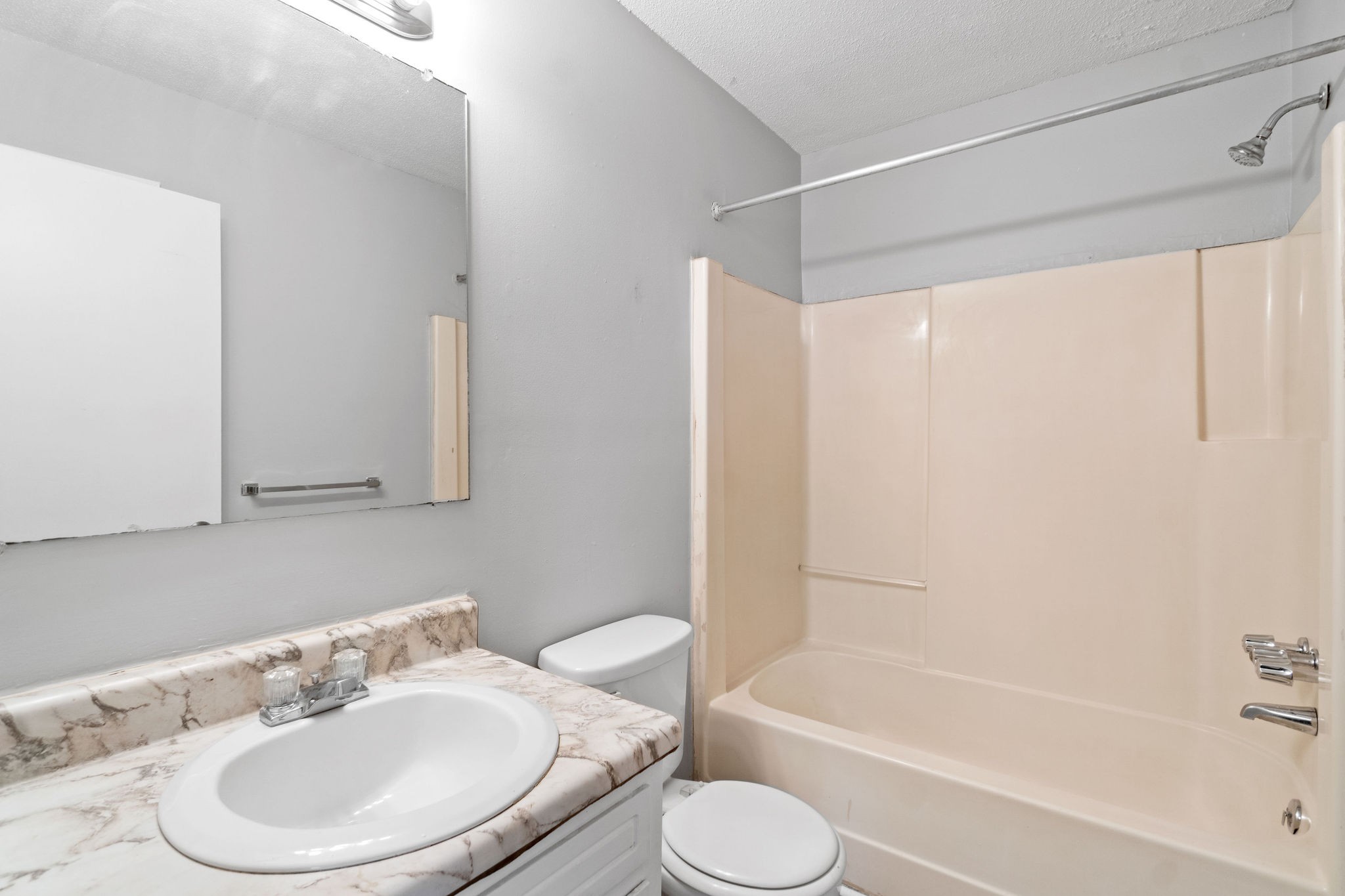 Image 12 of 39 For 2525 7th Avenue