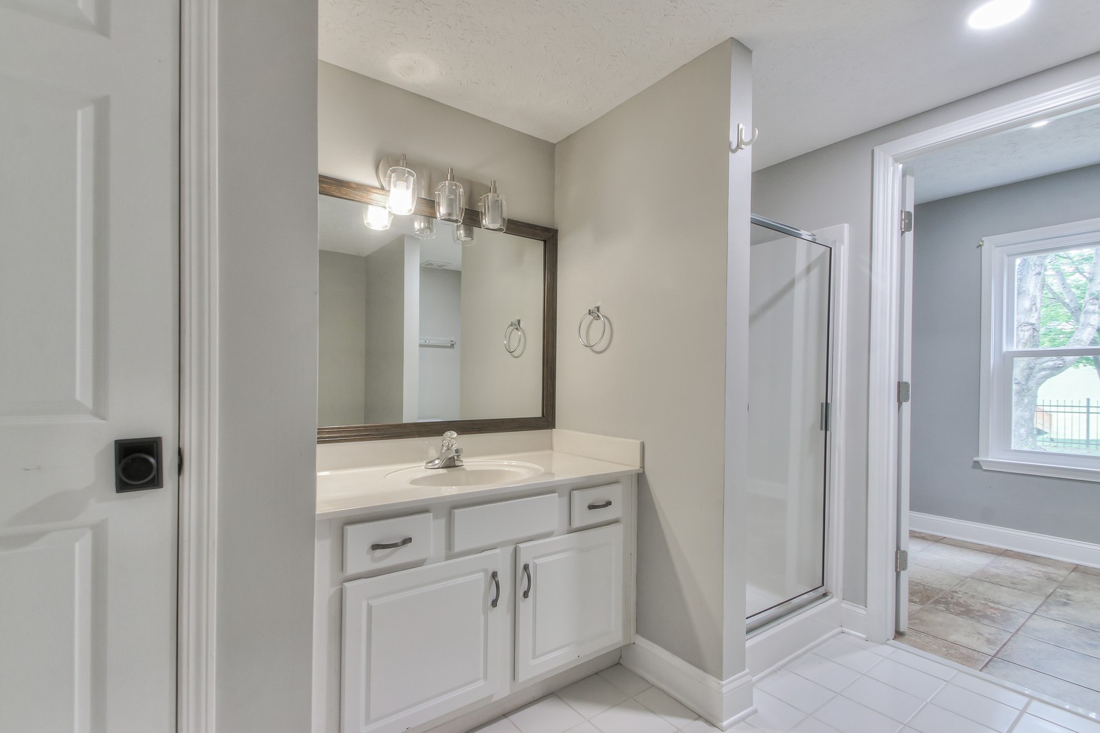Listing photo id 24 for 9709 Baymeadows Drive