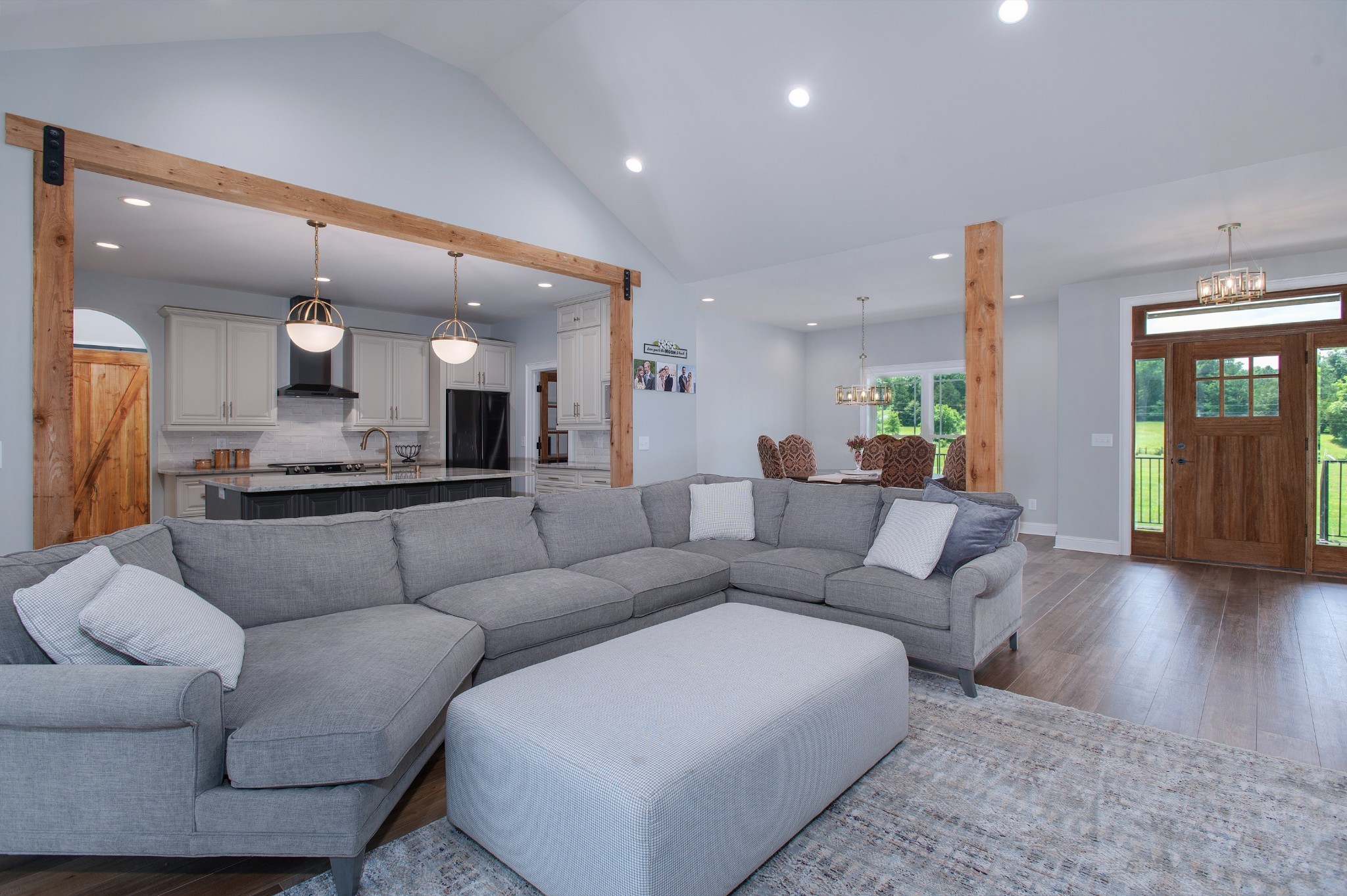 Image 4 of 23 For 7469 156th Place