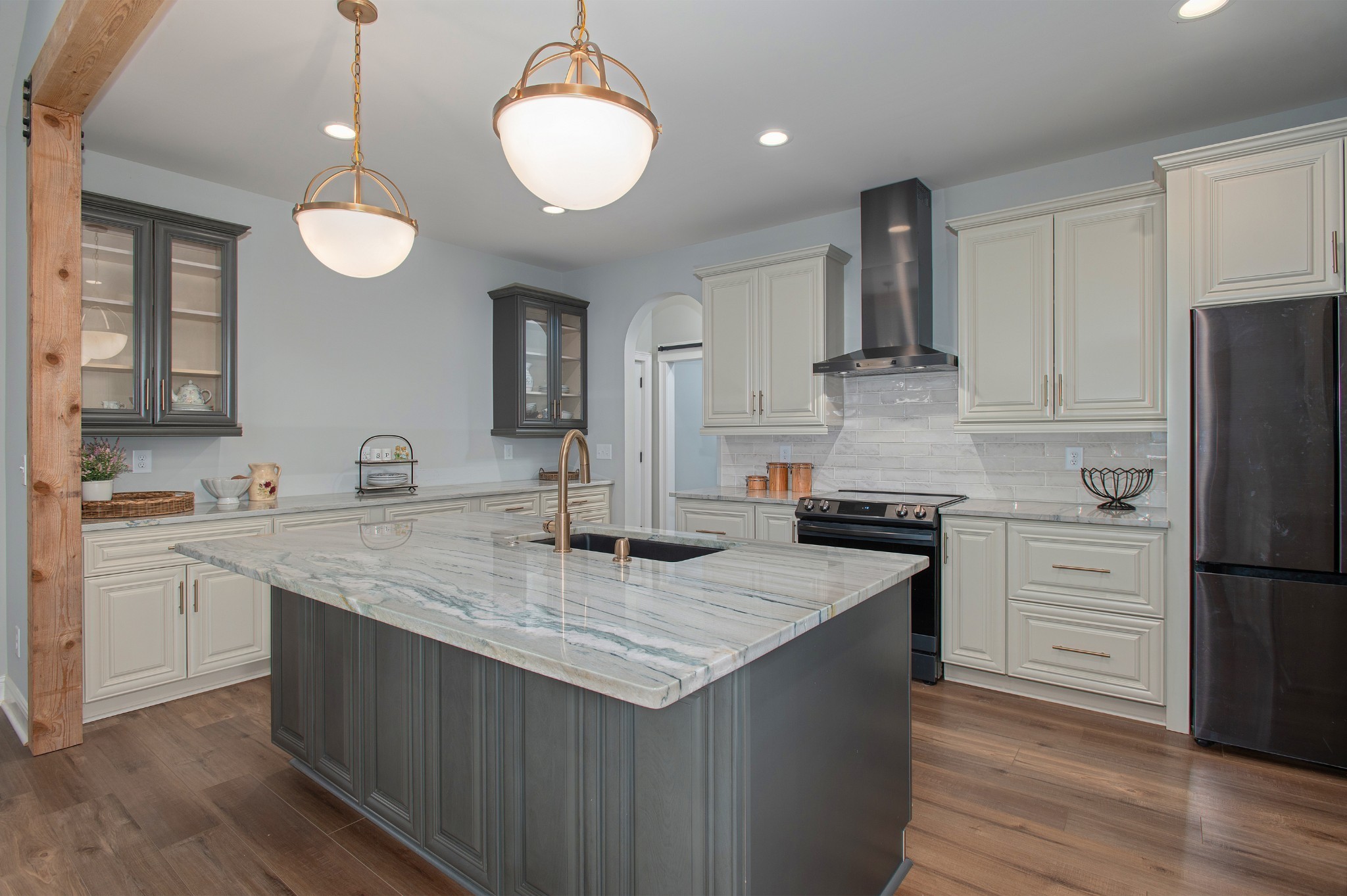 Image 7 of 23 For 7469 156th Place