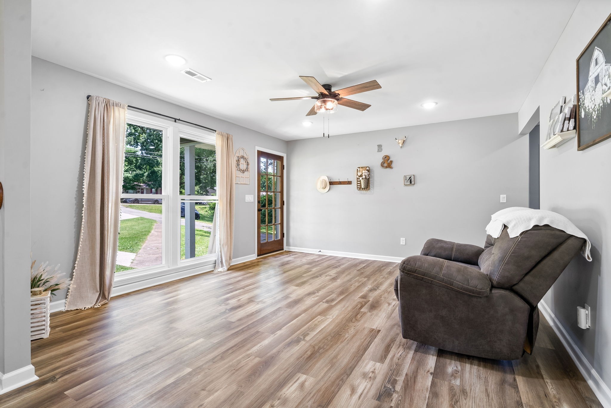 Image 8 of 12 For 4105 138th Place