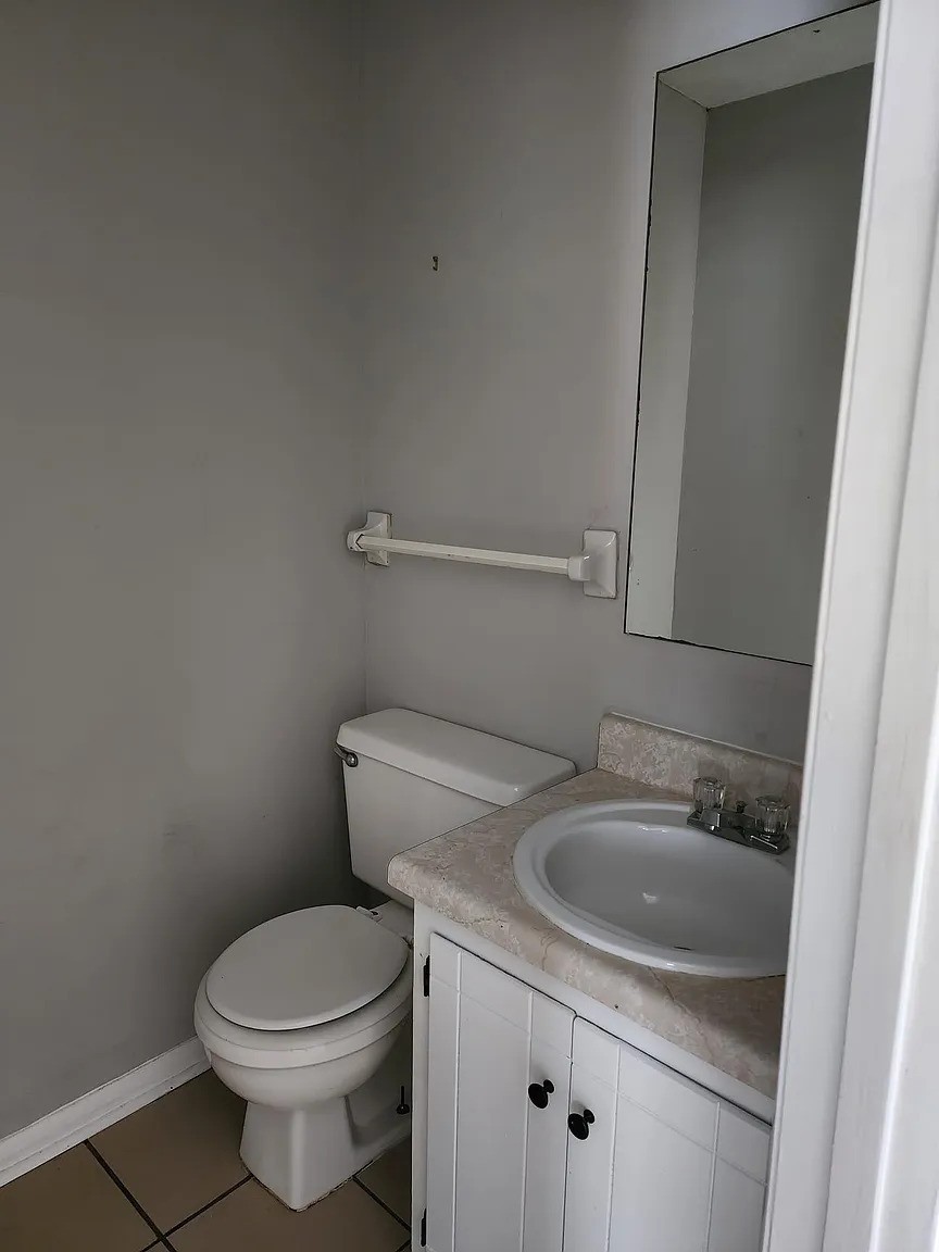 Image 6 of 47 For 10291 67th Terrace