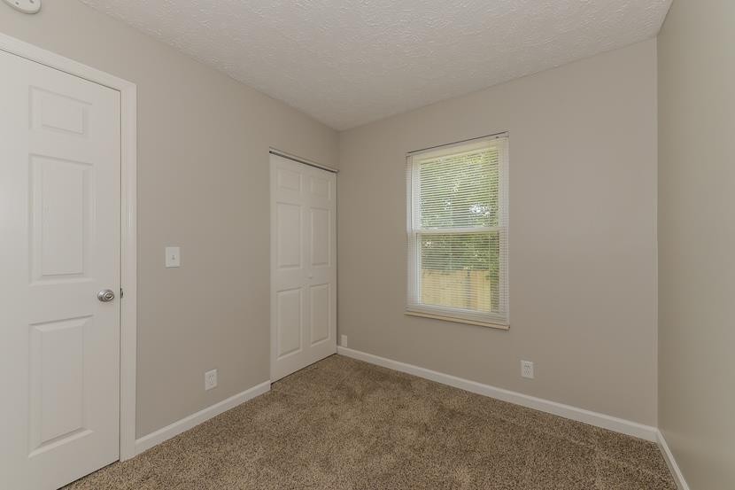Image 12 of 50 For 28 Golf View Drive