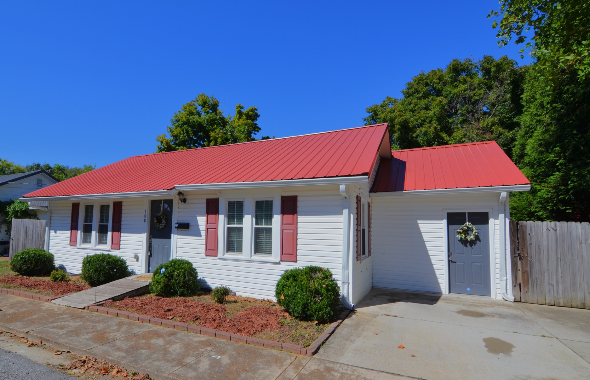 Image 3 of 13 For 4740 20th Street