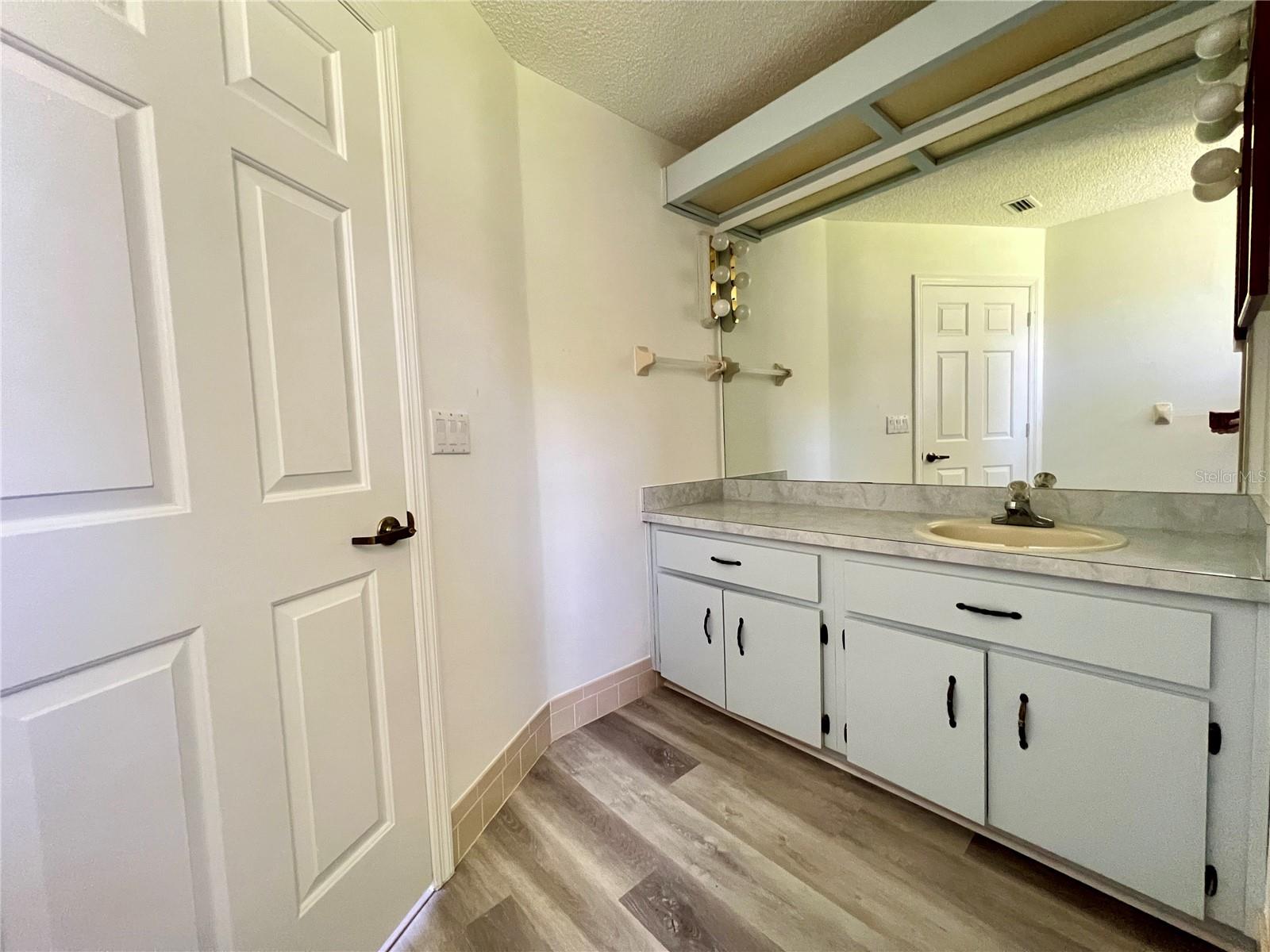Image 17 of 26 For 8239 108th Street