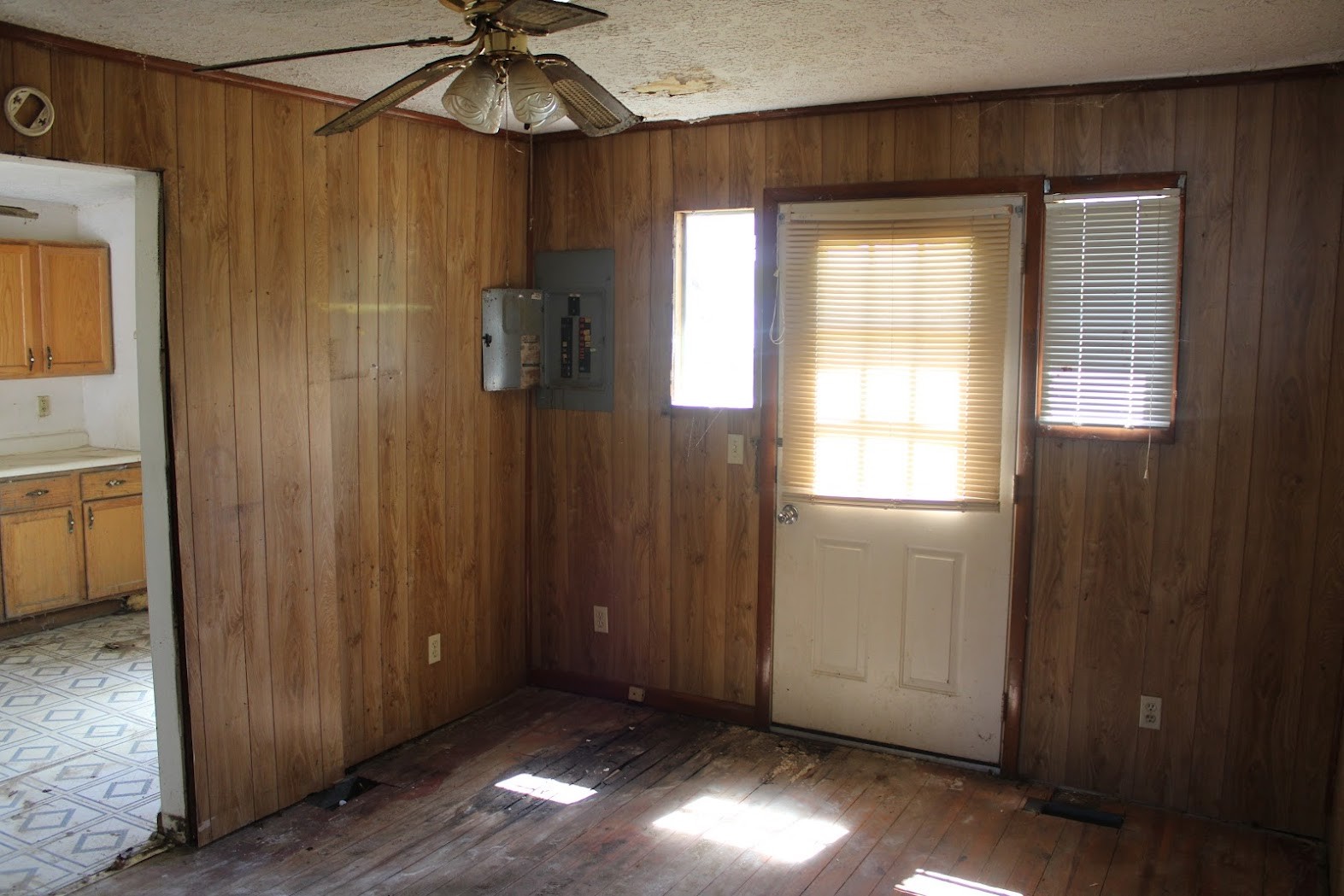 Image 9 of 39 For 20818 119th Avenue