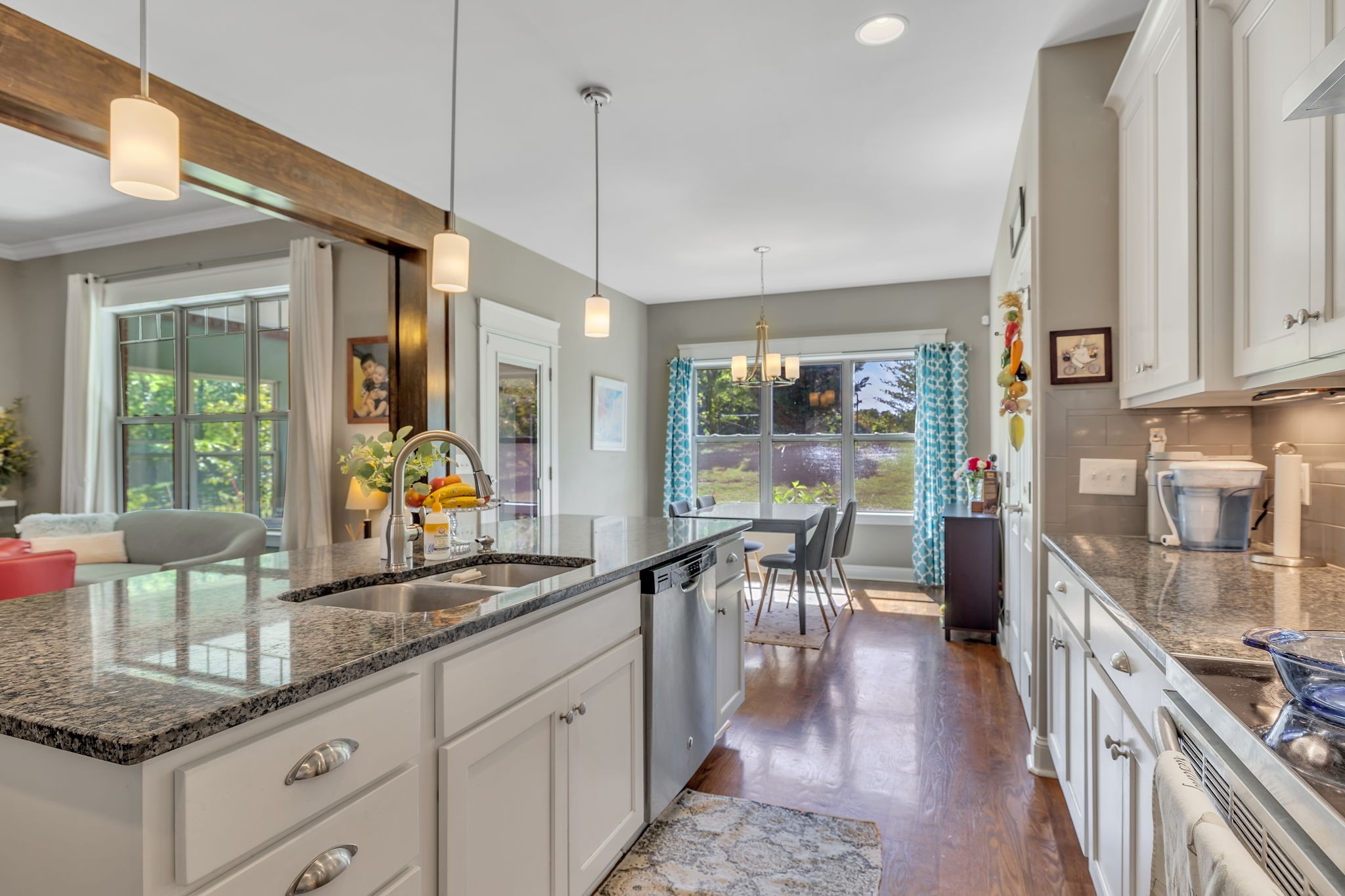 Image 14 of 36 For 9685 Southern Belle Drive