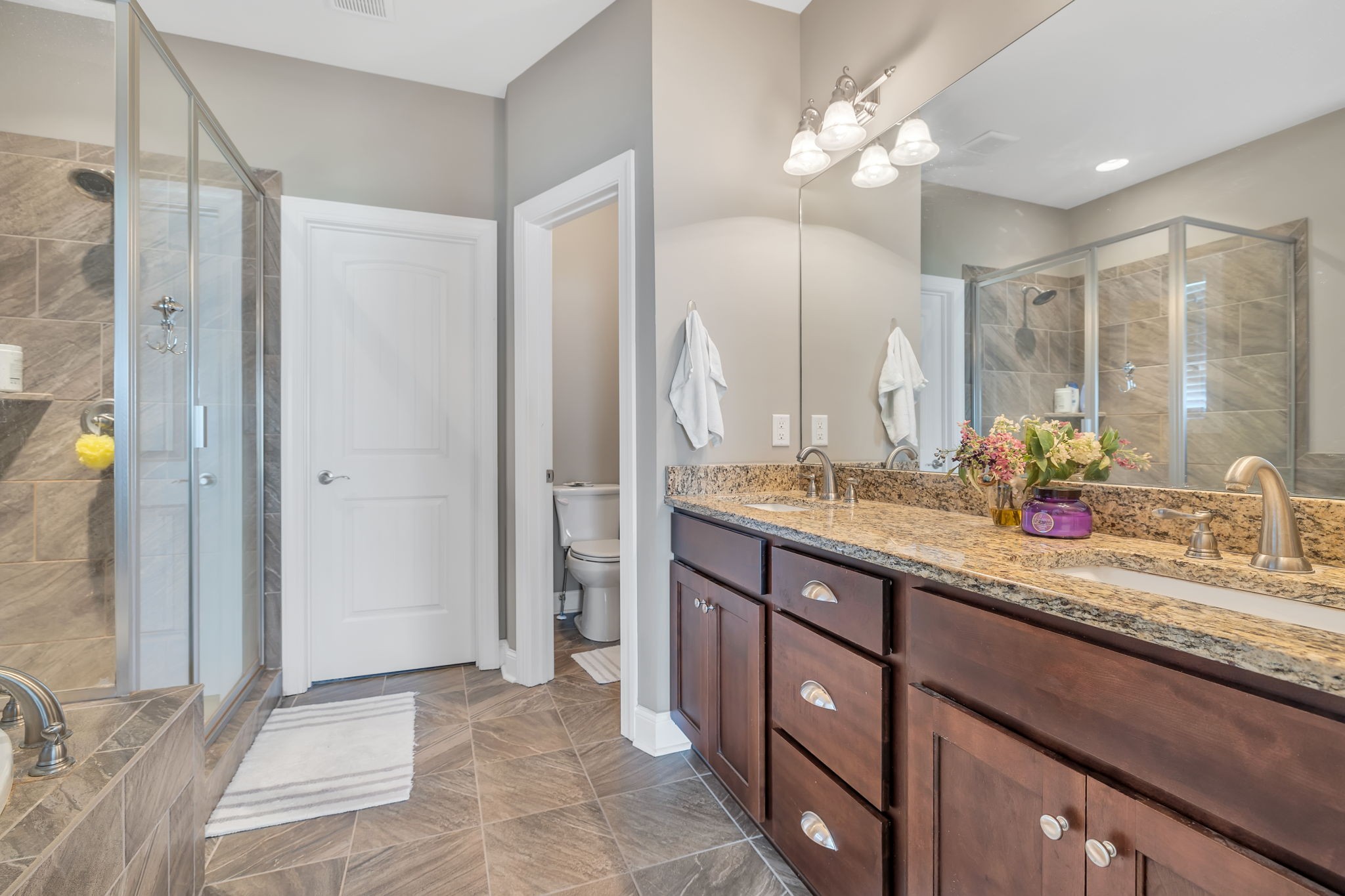Image 20 of 36 For 9685 Southern Belle Drive
