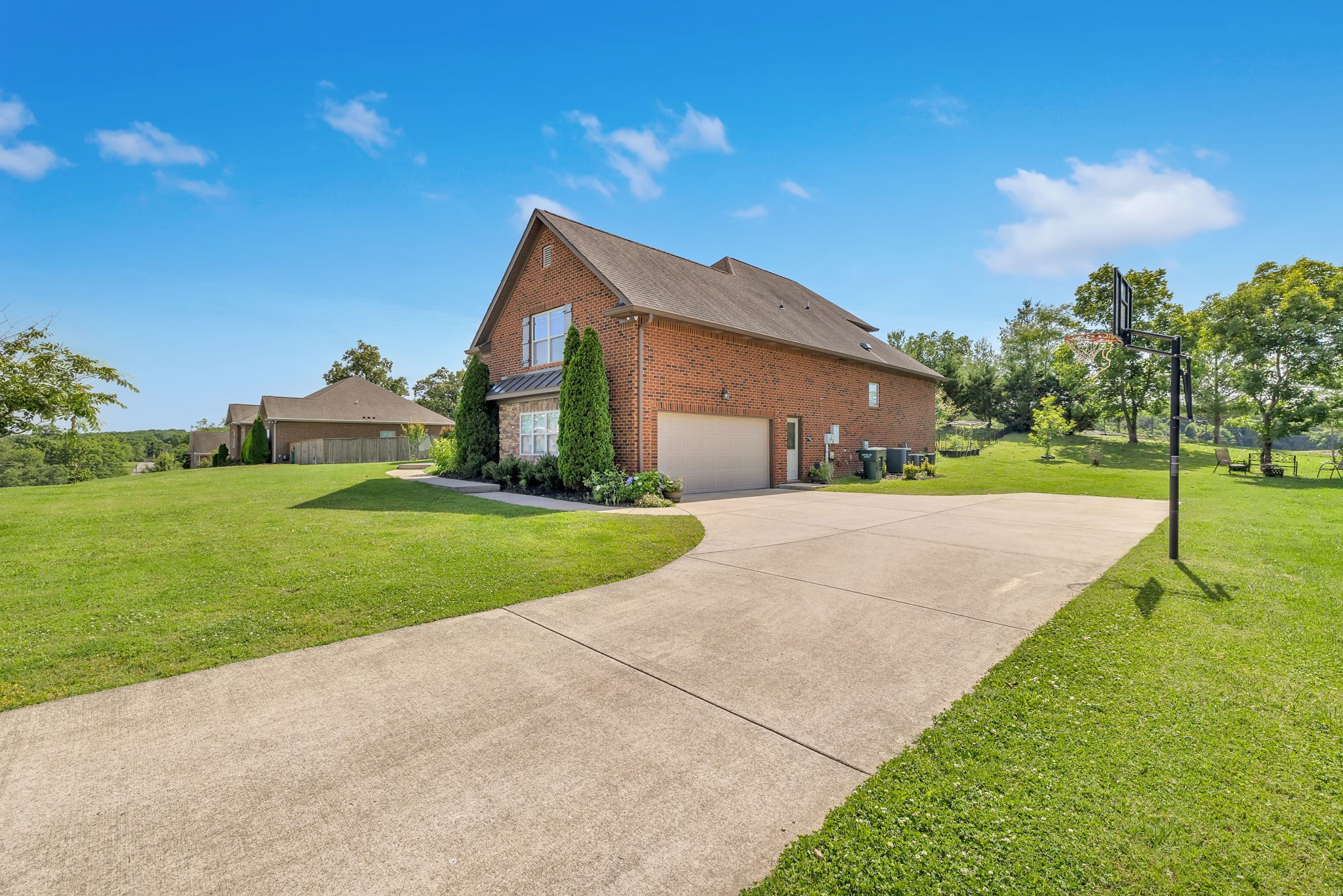 Image 3 of 36 For 9685 Southern Belle Drive