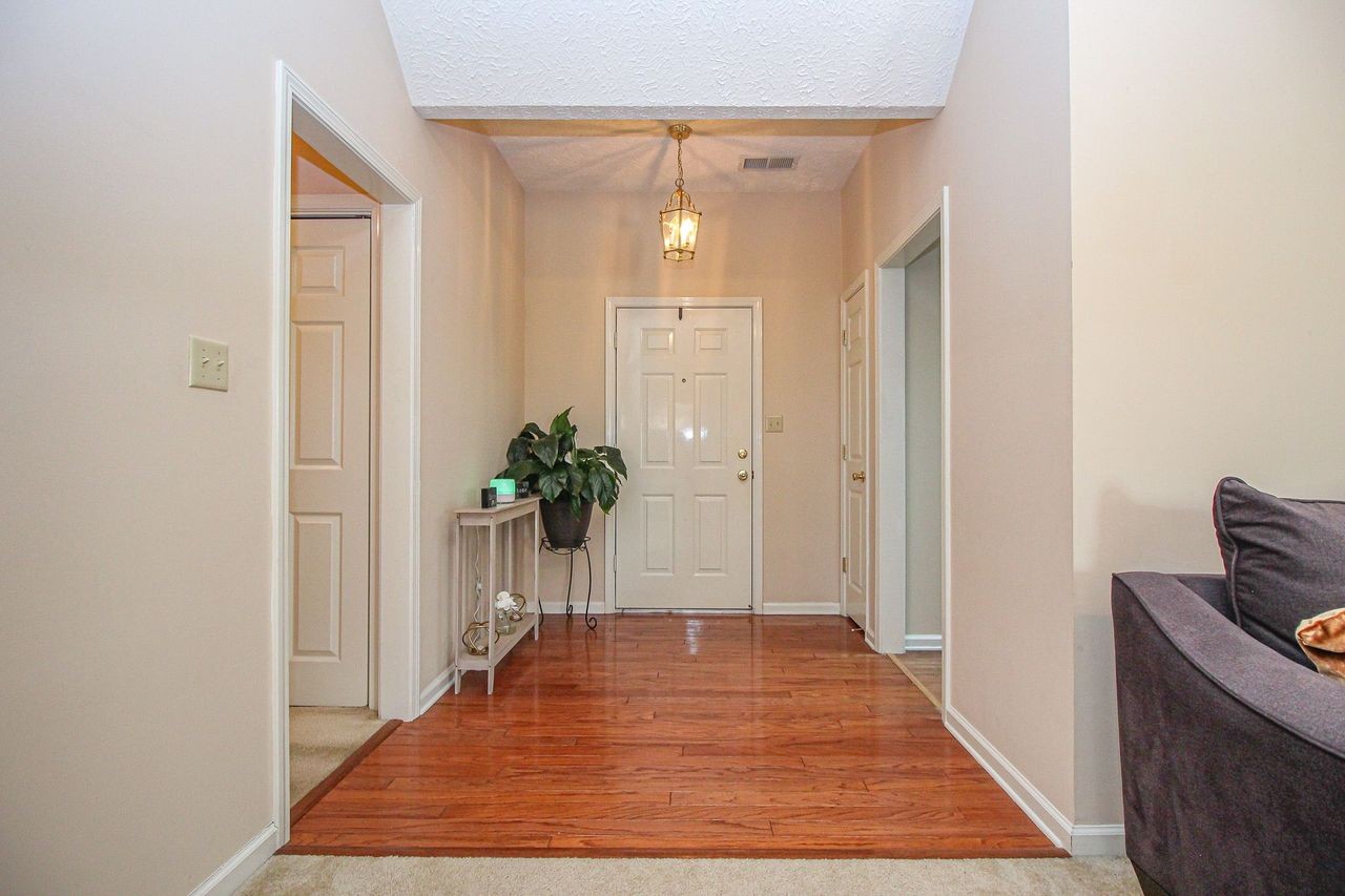 Image 17 of 30 For 18435 58th Street