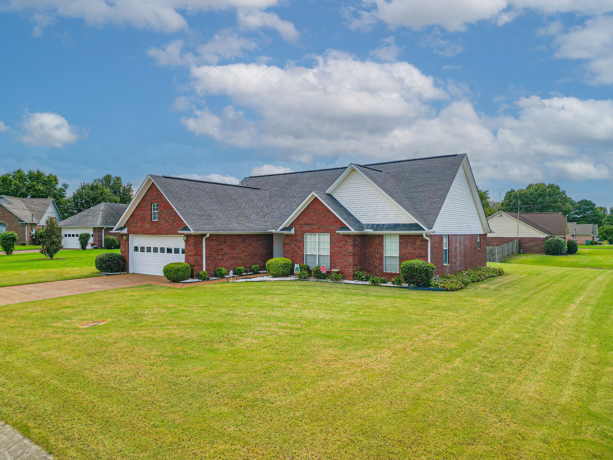 Image 19 of 30 For 18435 58th Street