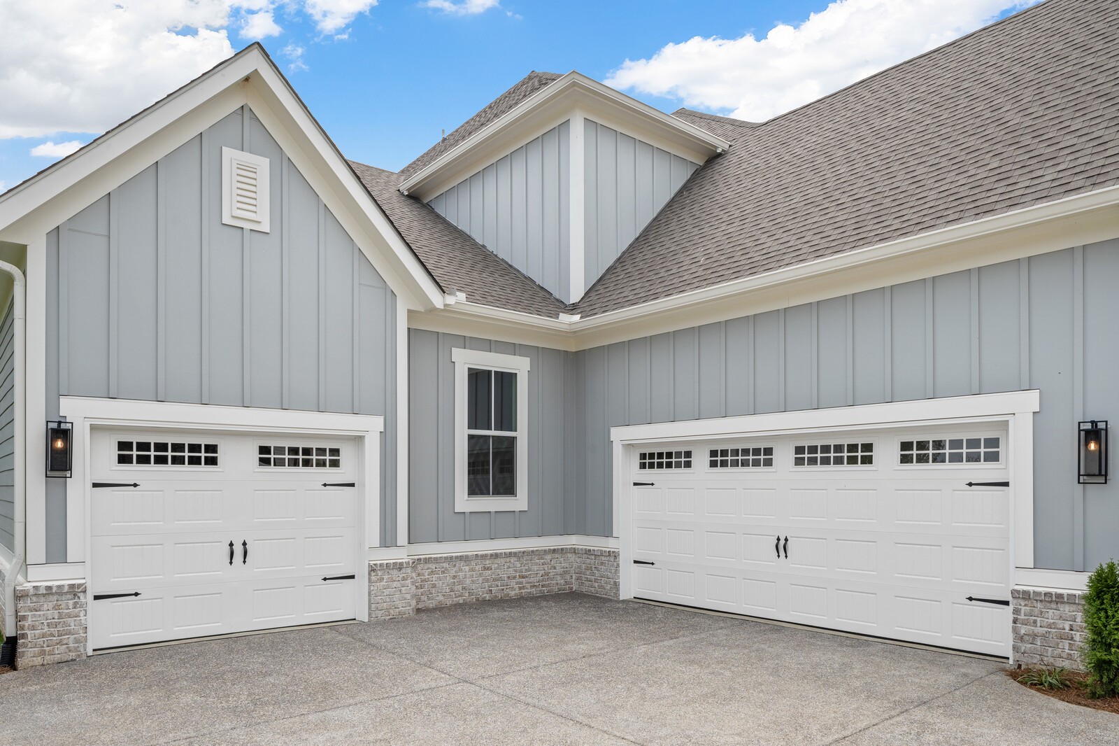 Image 4 of 60 For 11521 1st Street Road