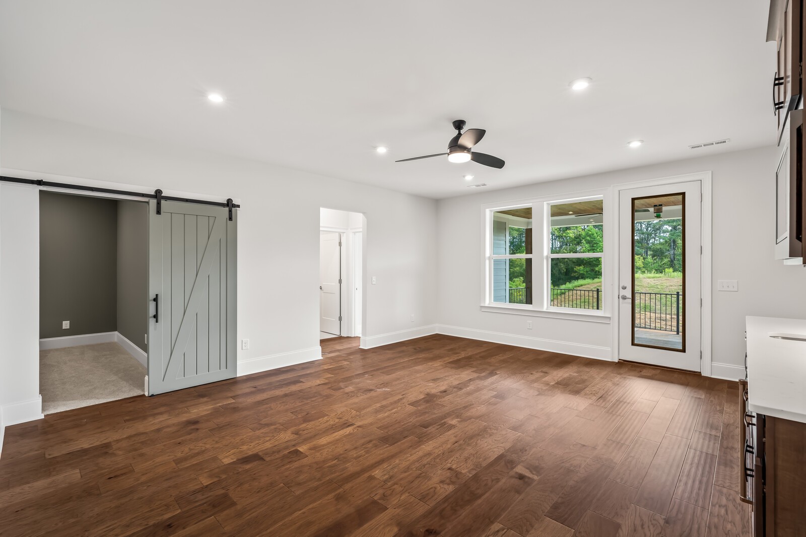 Image 41 of 60 For 11521 1st Street Road