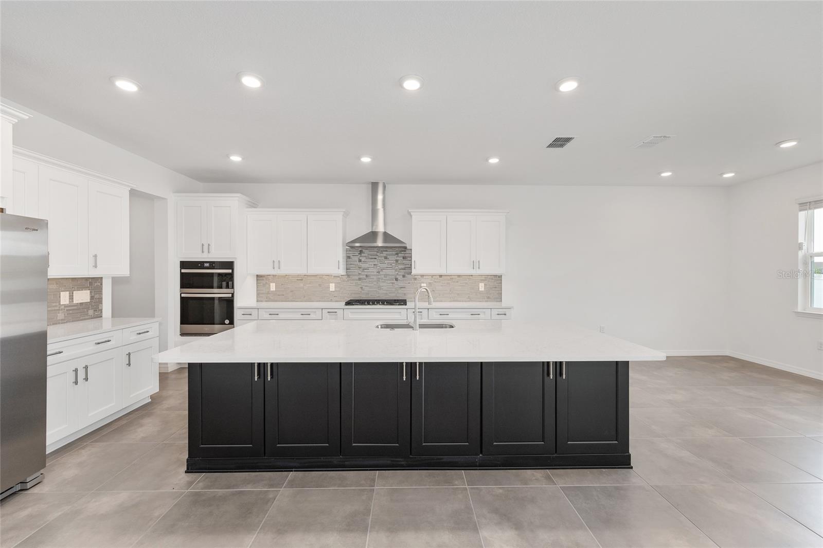 Image 19 of 65 For 7624 60th Street