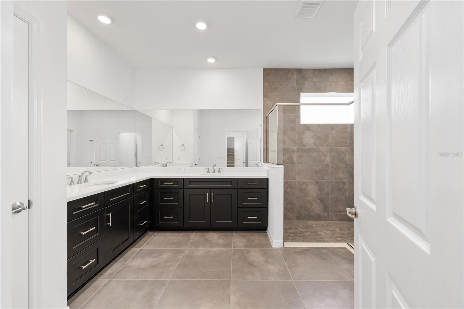 Image 27 of 65 For 7624 60th Street