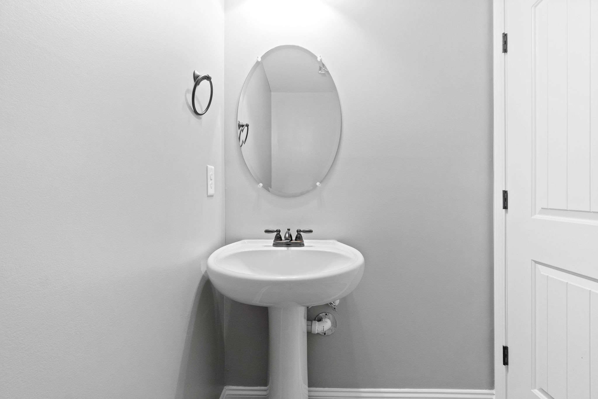 Listing photo id 1 for 1 Fisher Terrace Trace 201