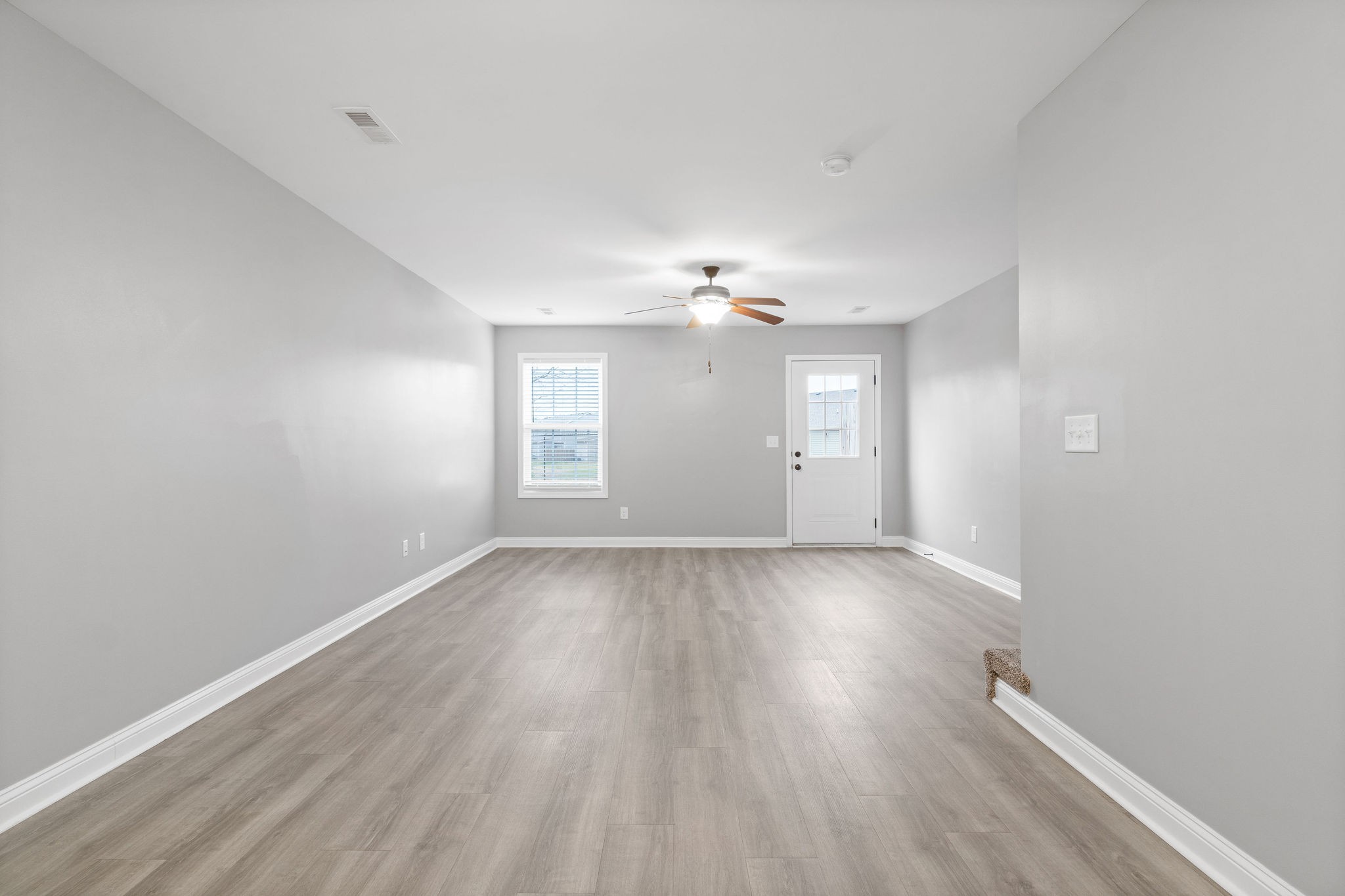 Listing photo id 6 for 1 Fisher Terrace Trace 201