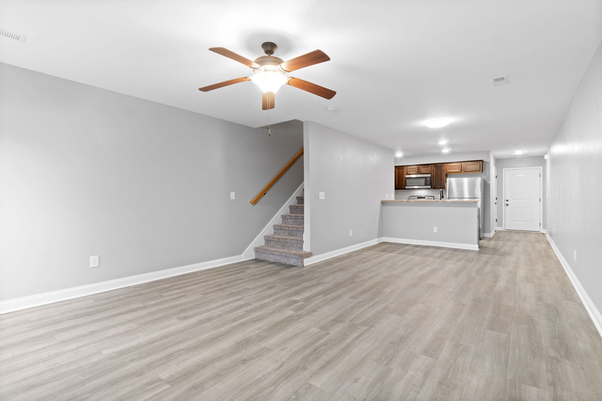 Listing photo id 7 for 1 Fisher Terrace Trace 201