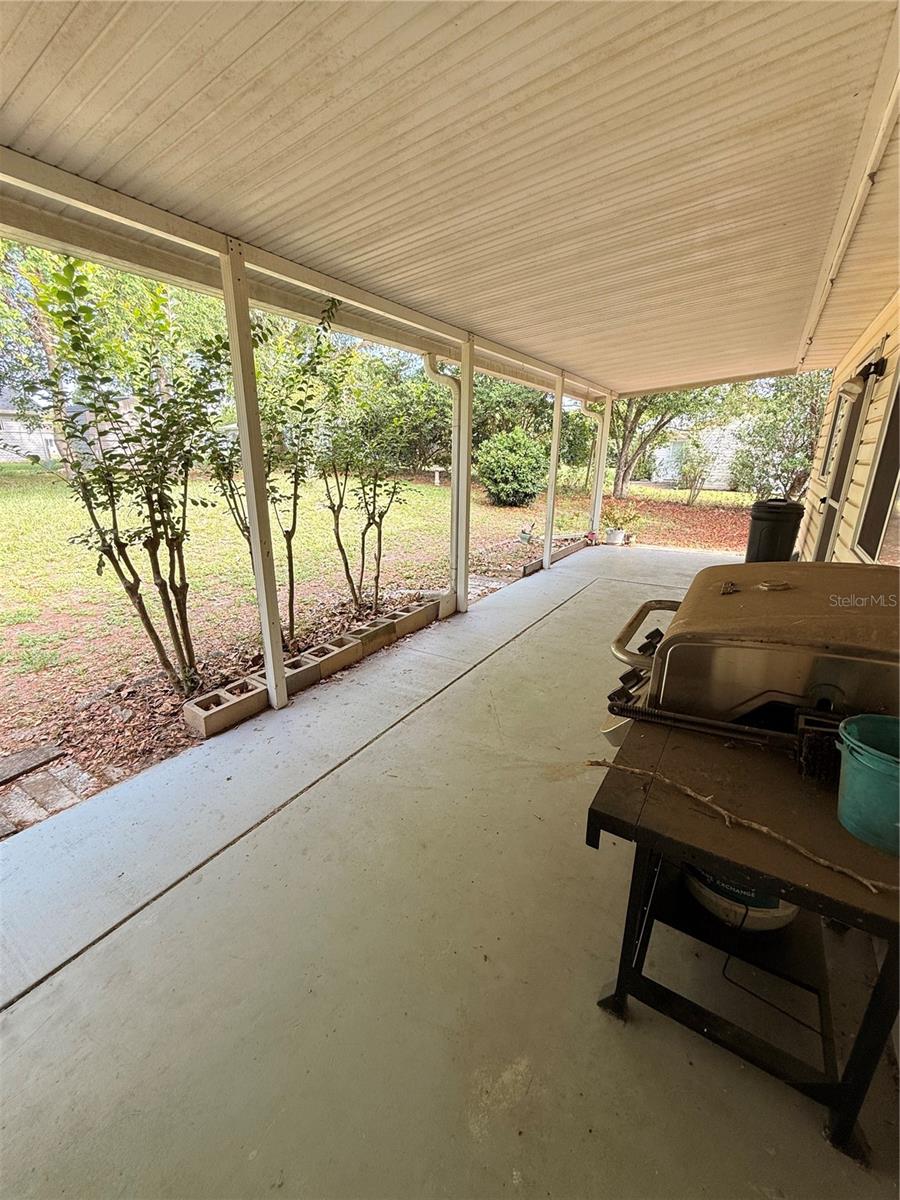 Image 21 of 26 For 10976 62nd Terrace