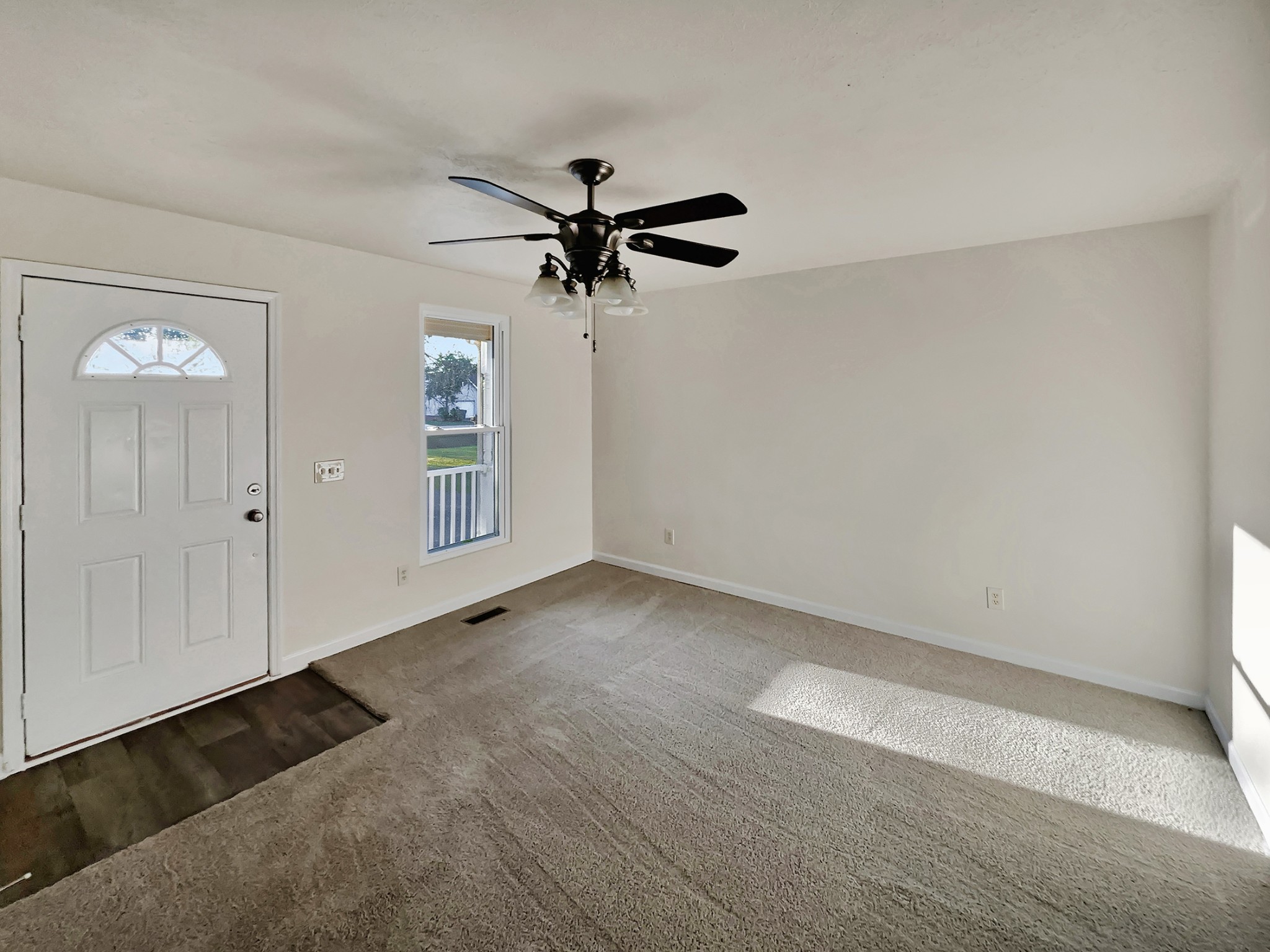 Image 3 of 26 For 10976 62nd Terrace