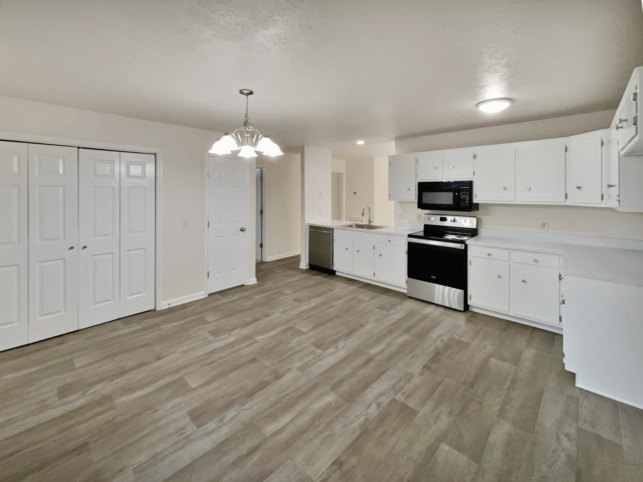 Image 6 of 26 For 10976 62nd Terrace