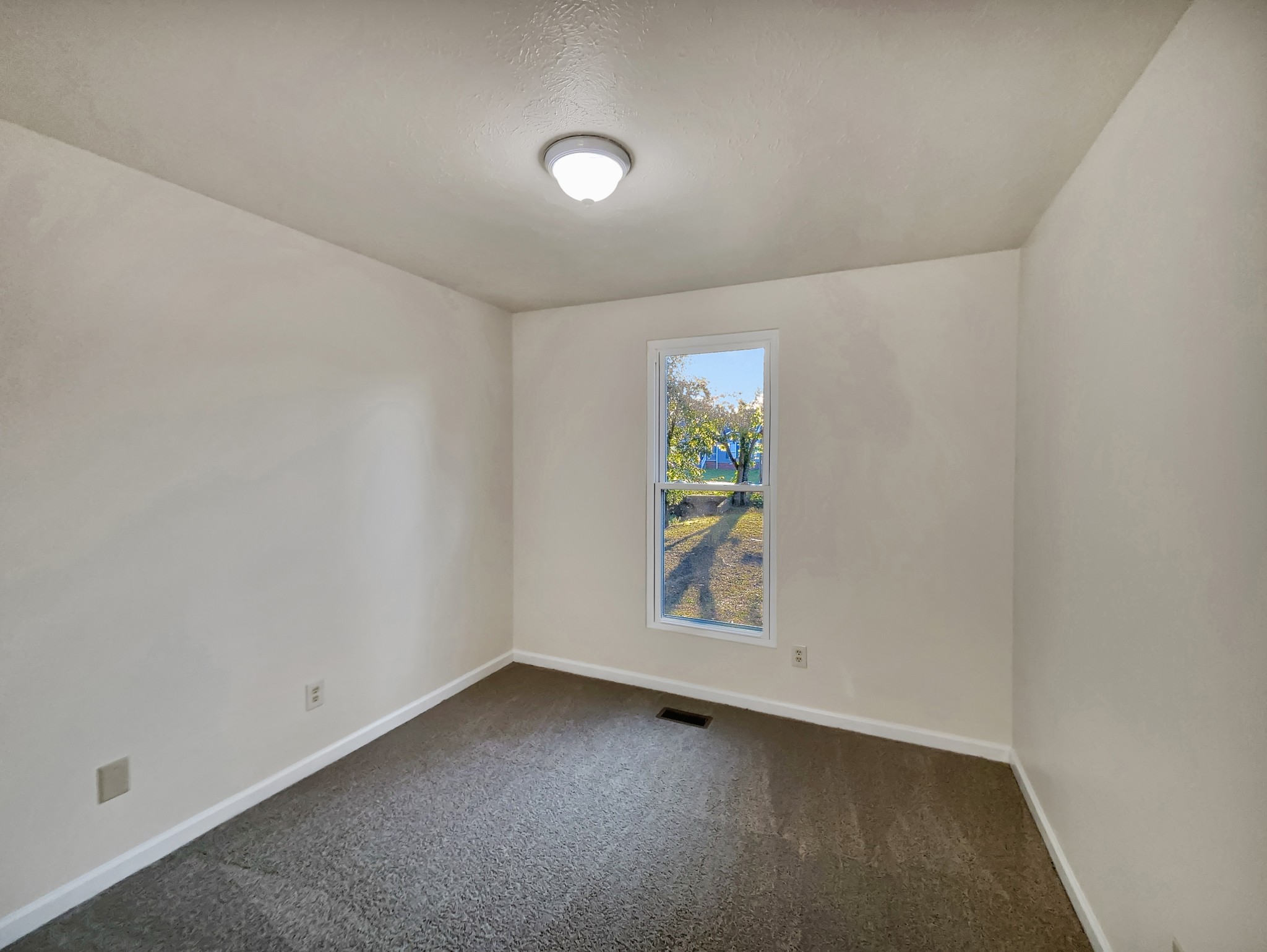 Image 8 of 26 For 10976 62nd Terrace