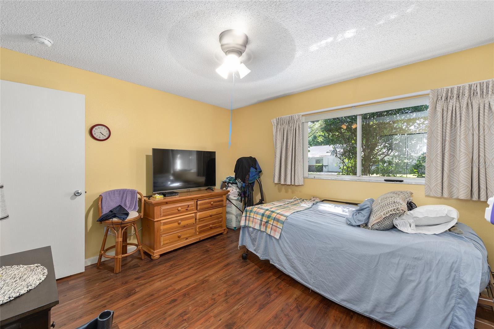 Image 10 of 18 For 9661 95th Court B