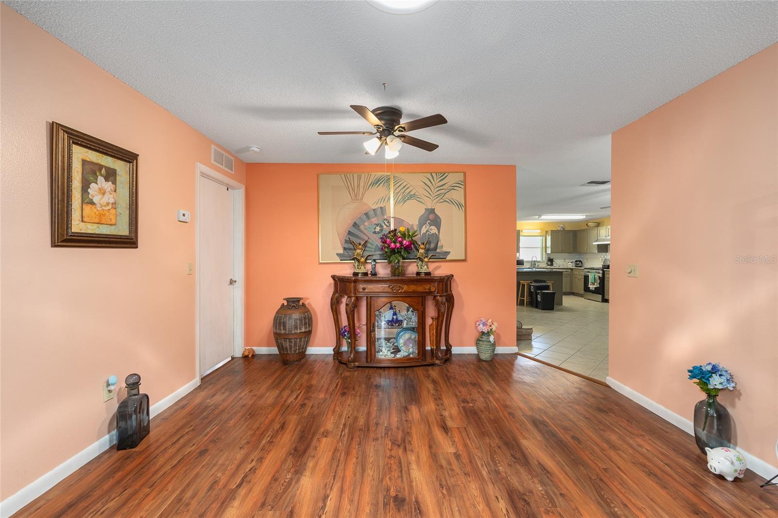 Image 3 of 18 For 9661 95th Court B