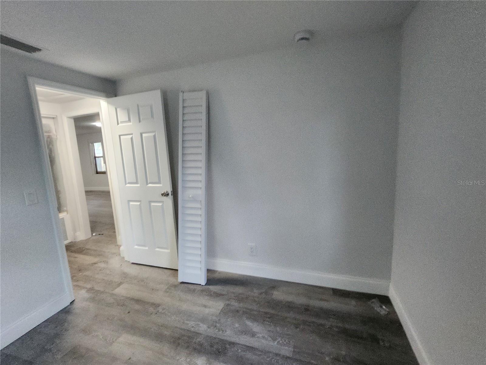 Image 16 of 32 For 2147 1st Street