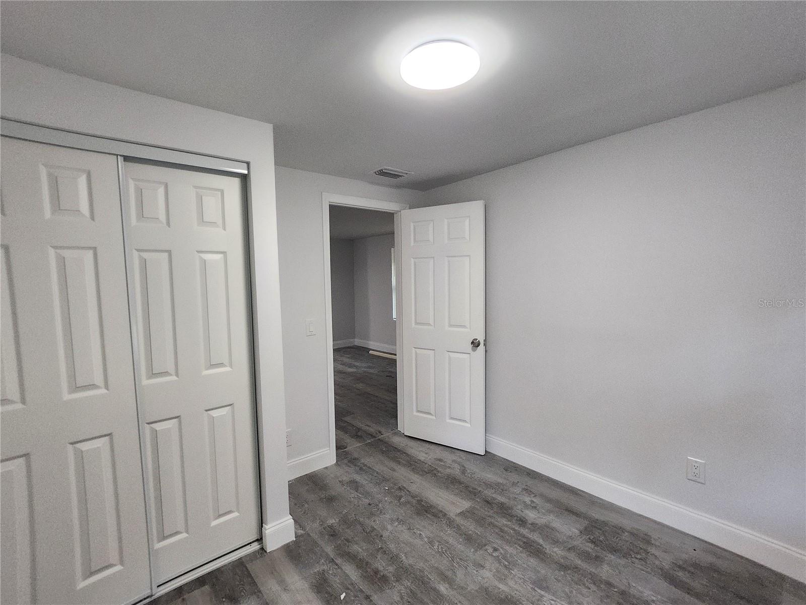Image 23 of 32 For 2147 1st Street