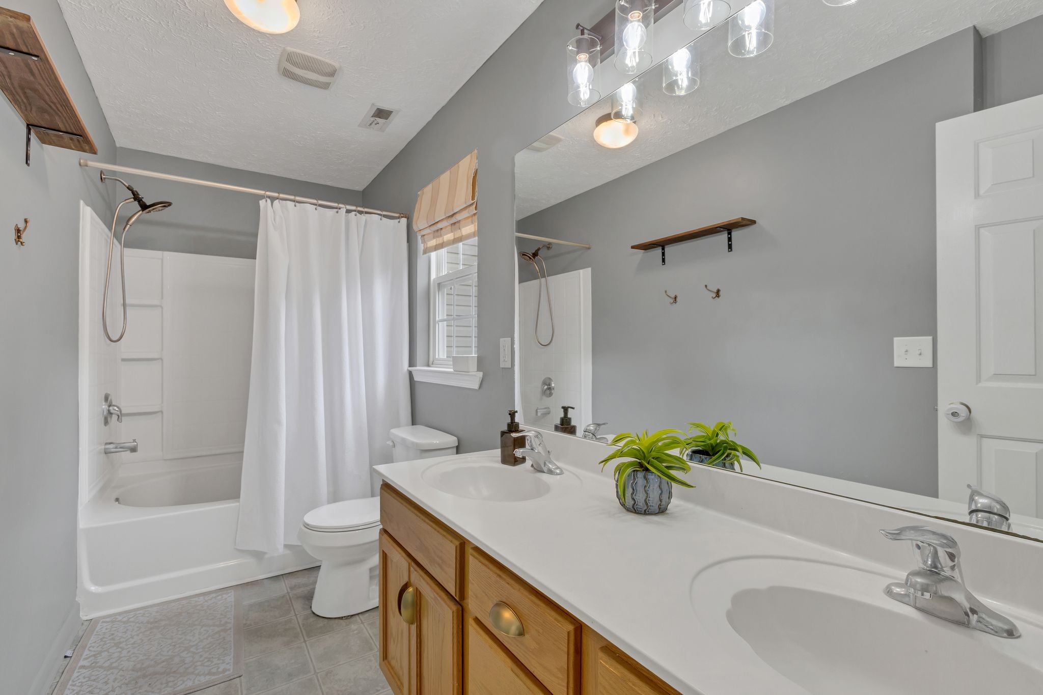 Image 19 of 55 For 8053 62nd Avenue