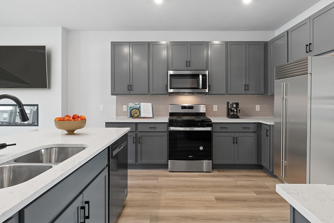 Image 16 of 49 For 9729 97th Street