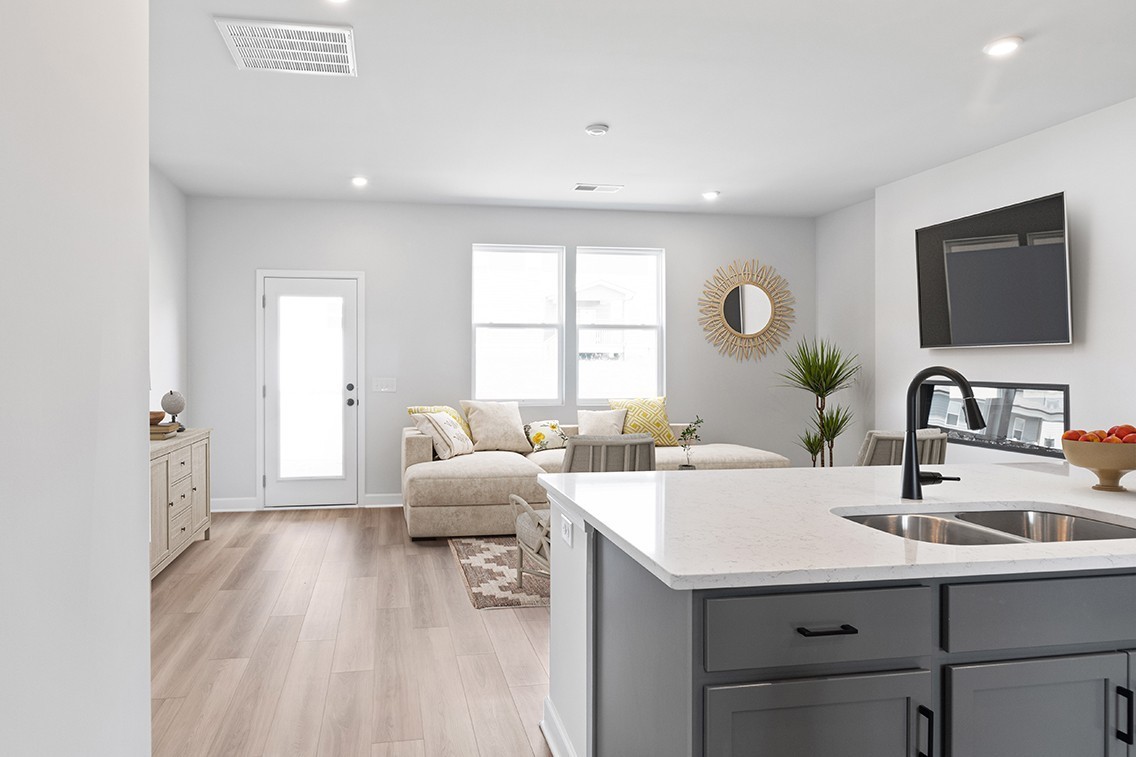 Image 18 of 49 For 9729 97th Street