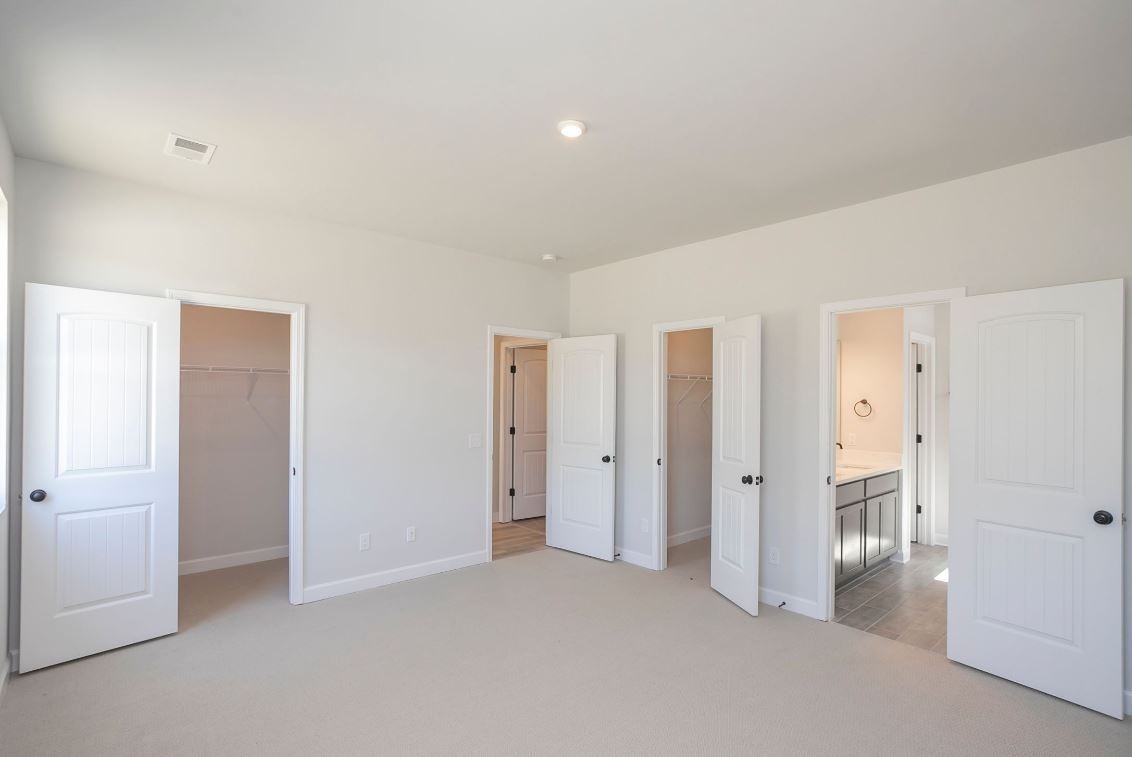 Image 24 of 49 For 9729 97th Street