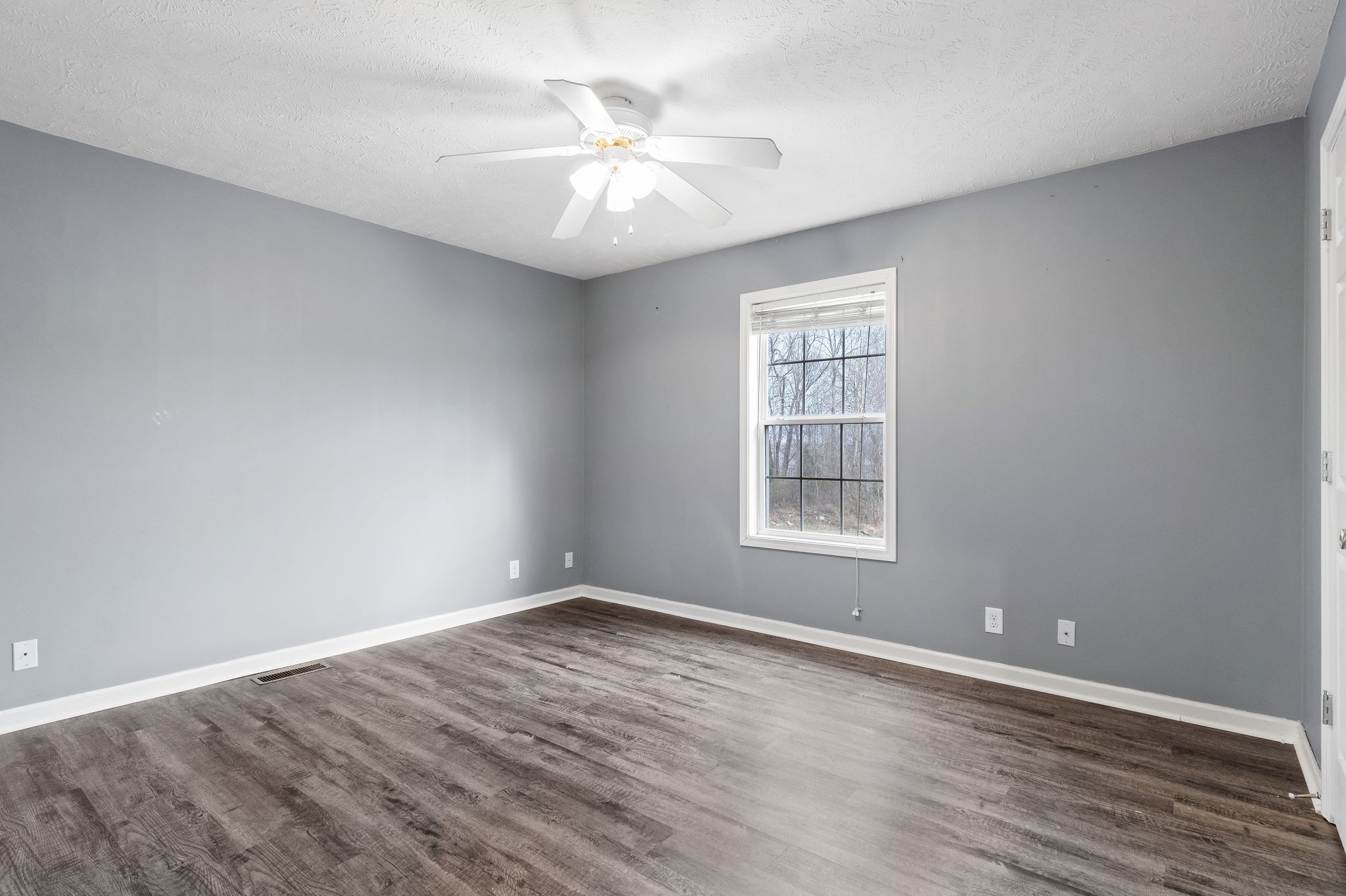Image 3 of 14 For 11714 62nd Terrace 400
