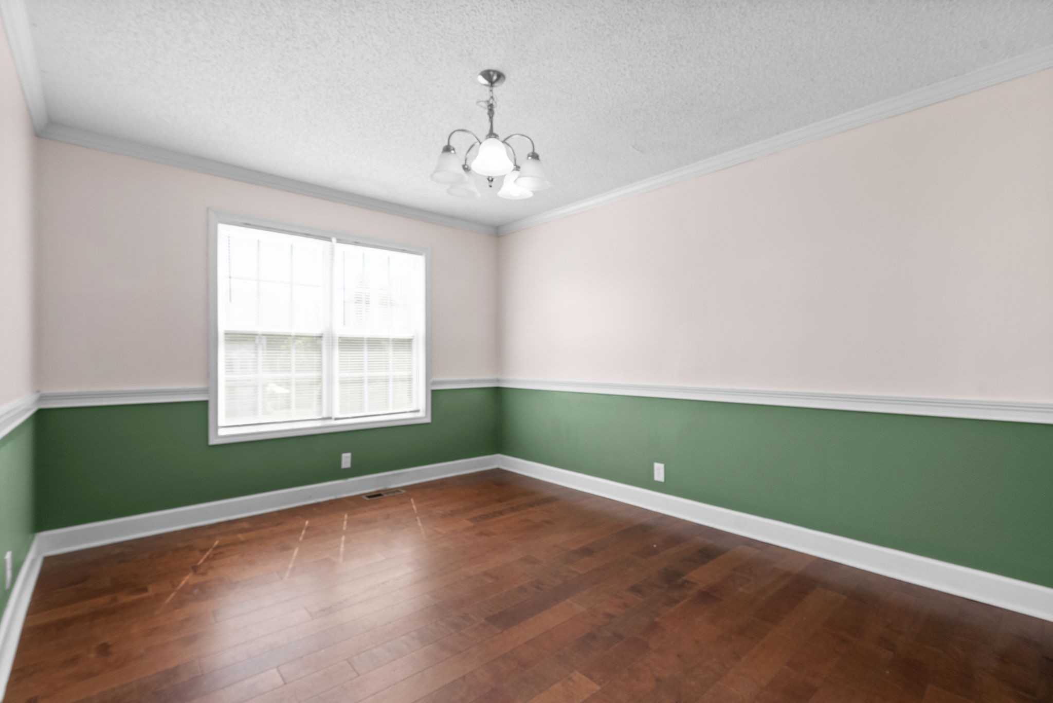 Listing photo id 13 for 6620 Merleing Loop