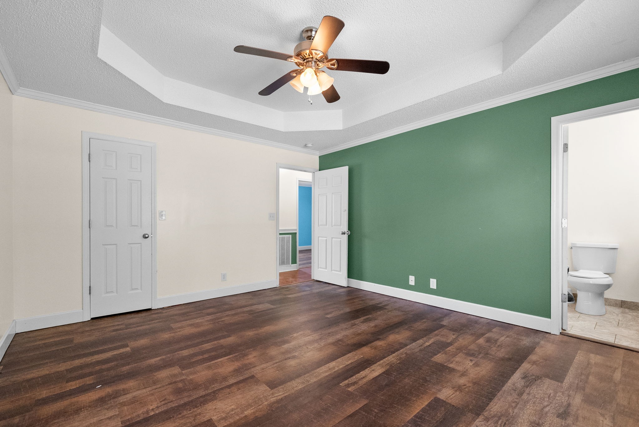 Listing photo id 21 for 6620 Merleing Loop