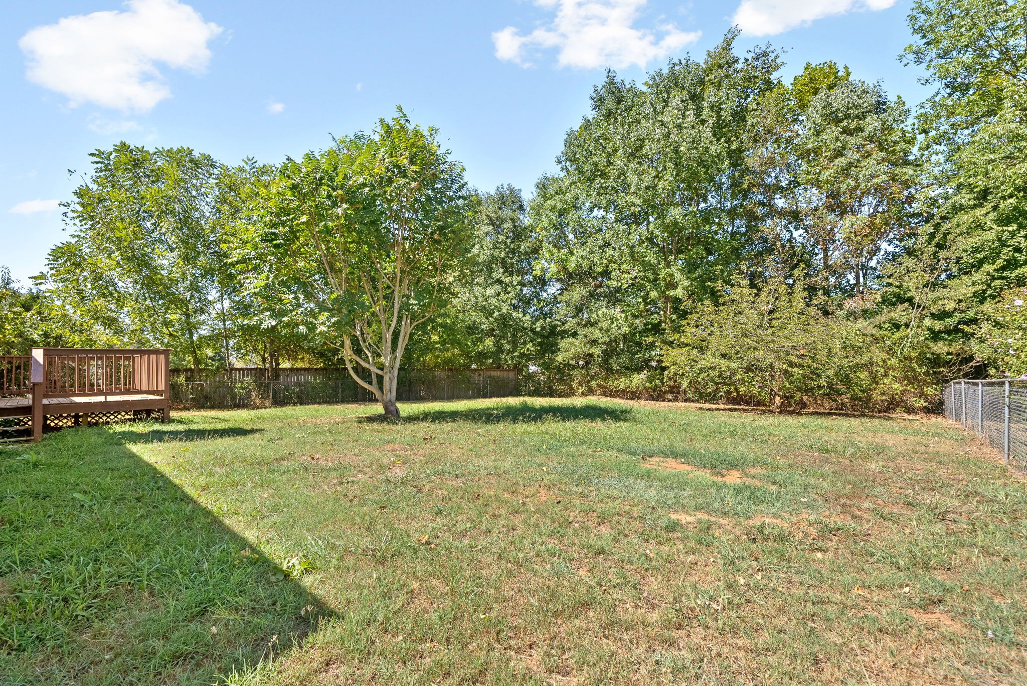 Listing photo id 31 for 6620 Merleing Loop
