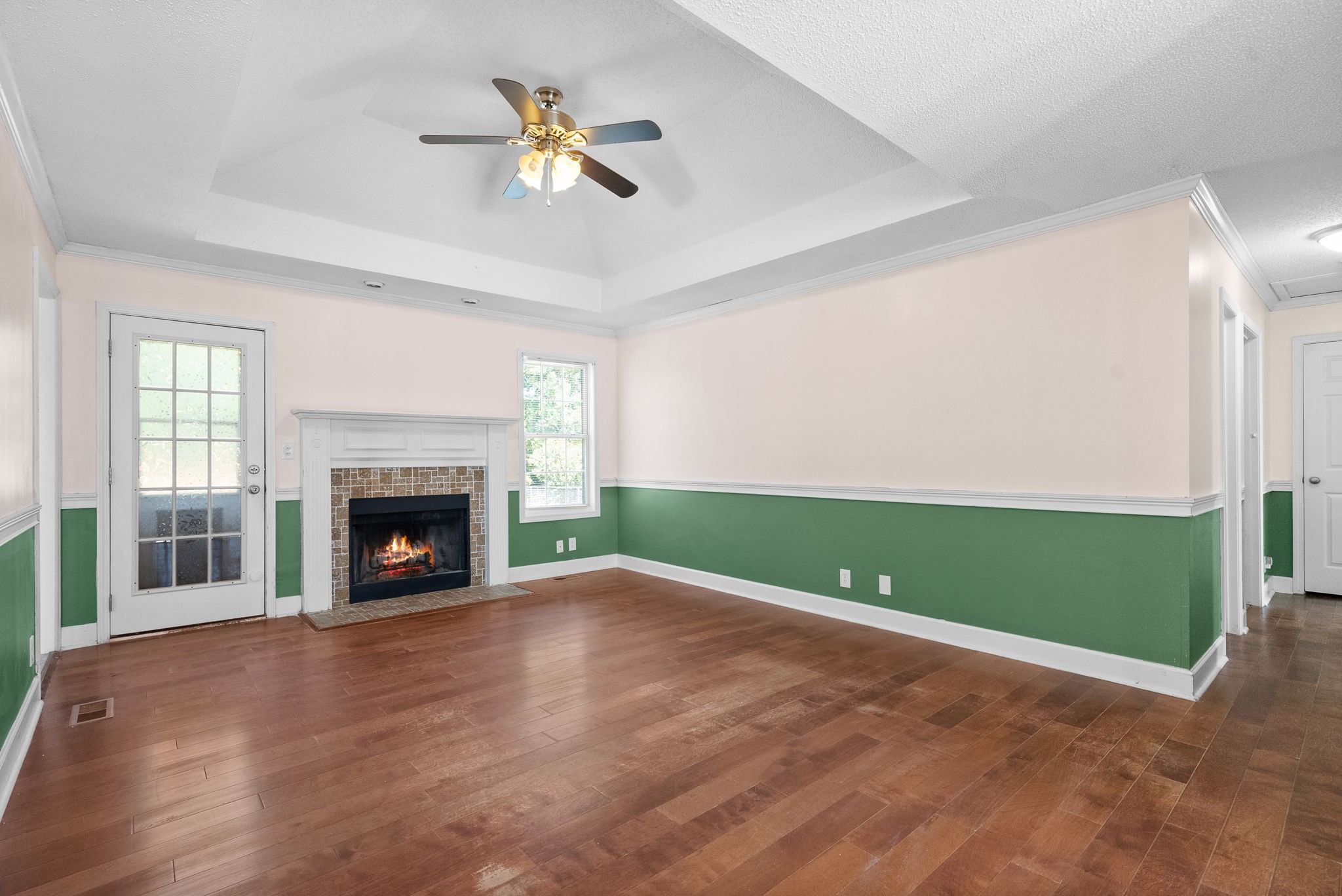 Listing photo id 6 for 6620 Merleing Loop