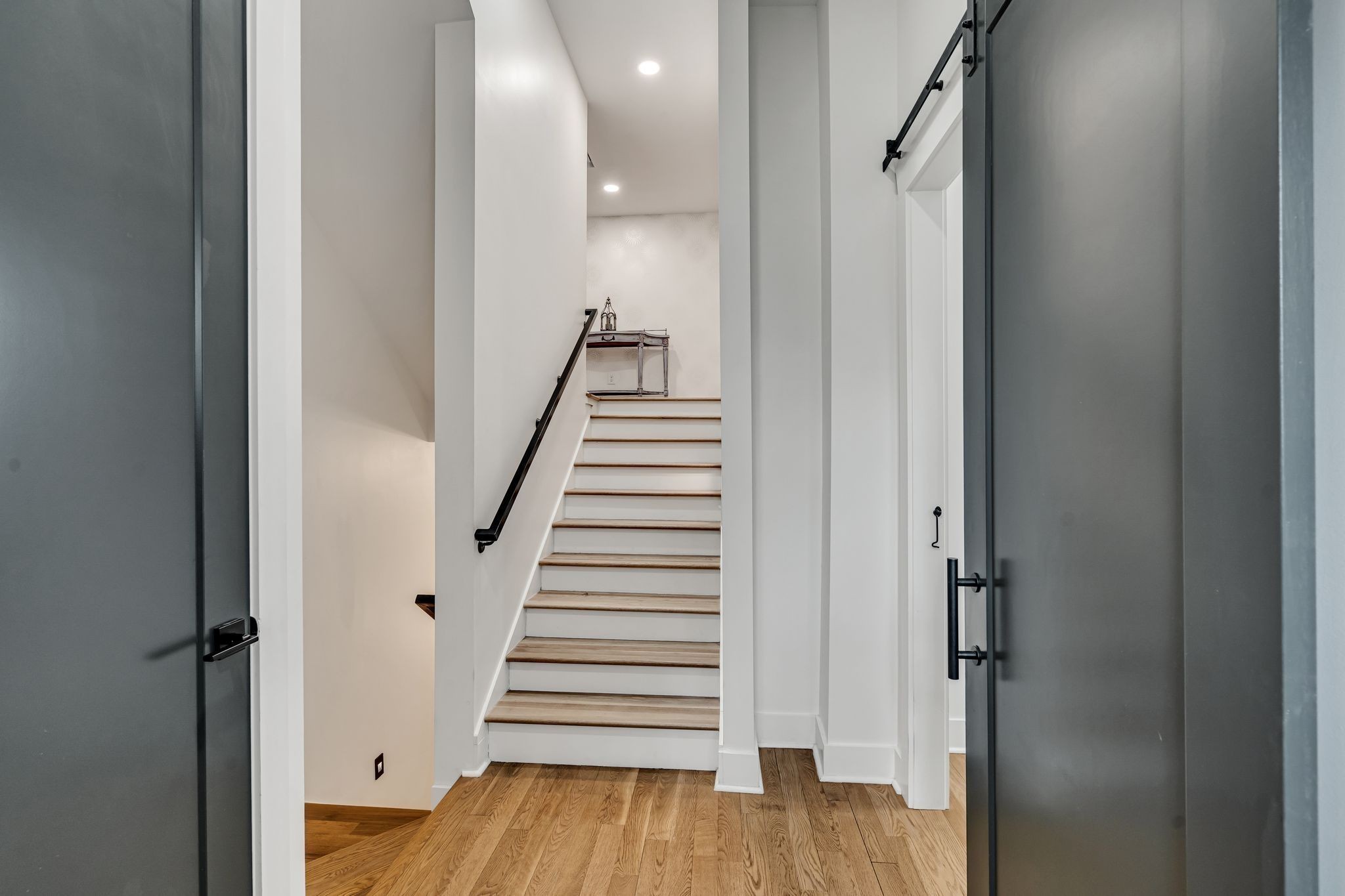 Image 14 of 51 For 6051 25th Avenue