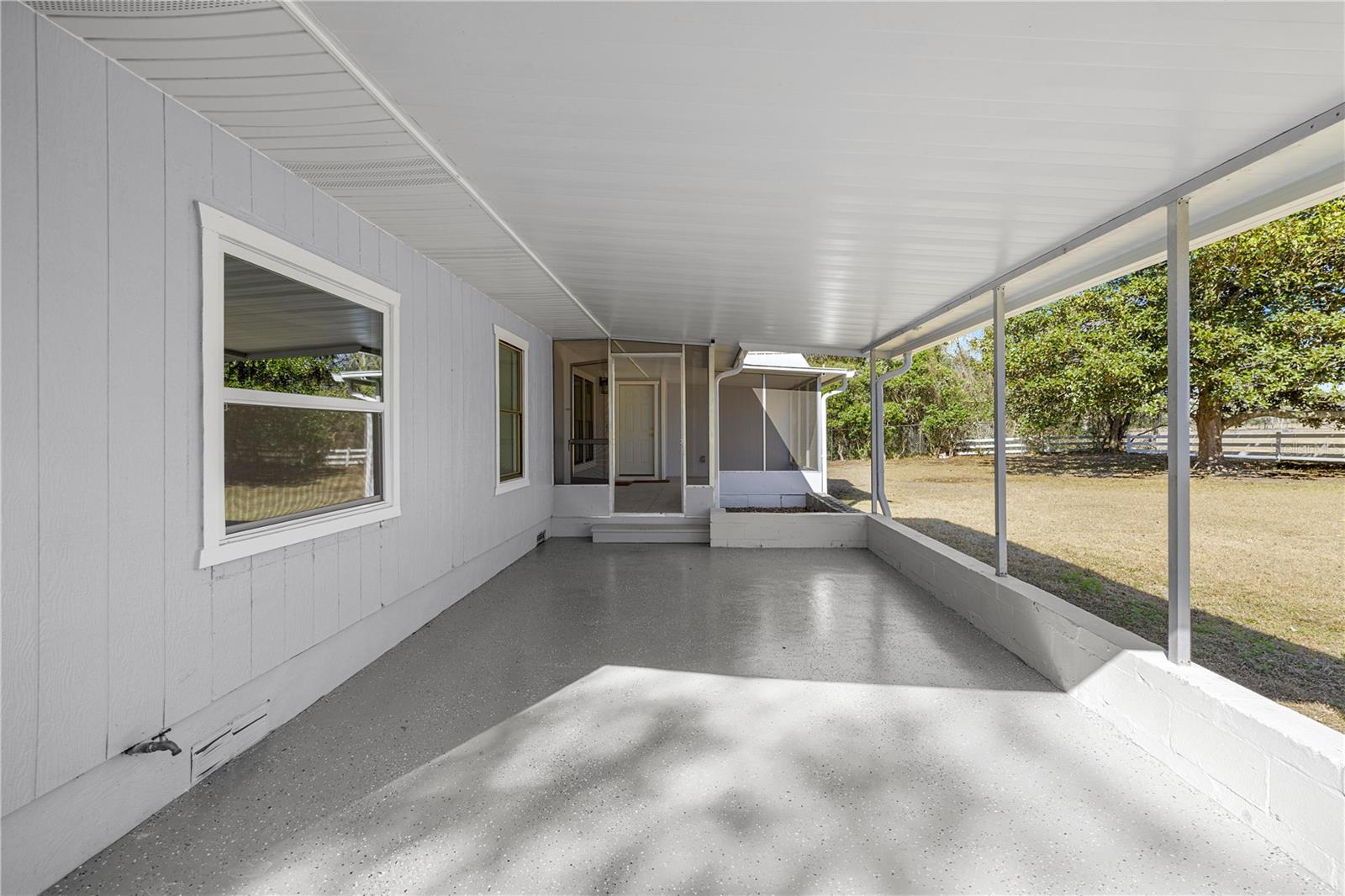 Image 7 of 40 For 14940 52nd Court