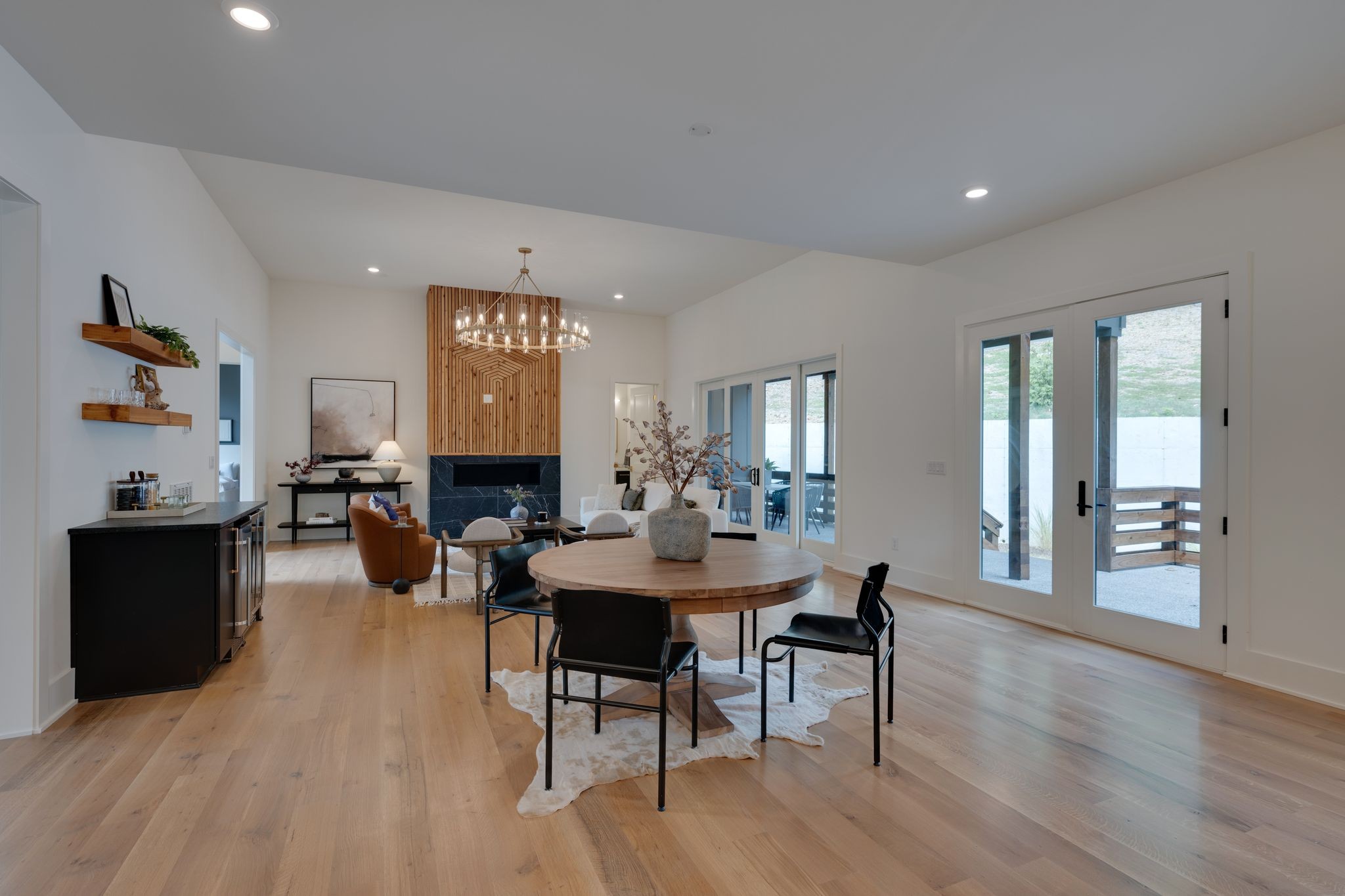 Image 10 of 67 For 2948 Henley Lane