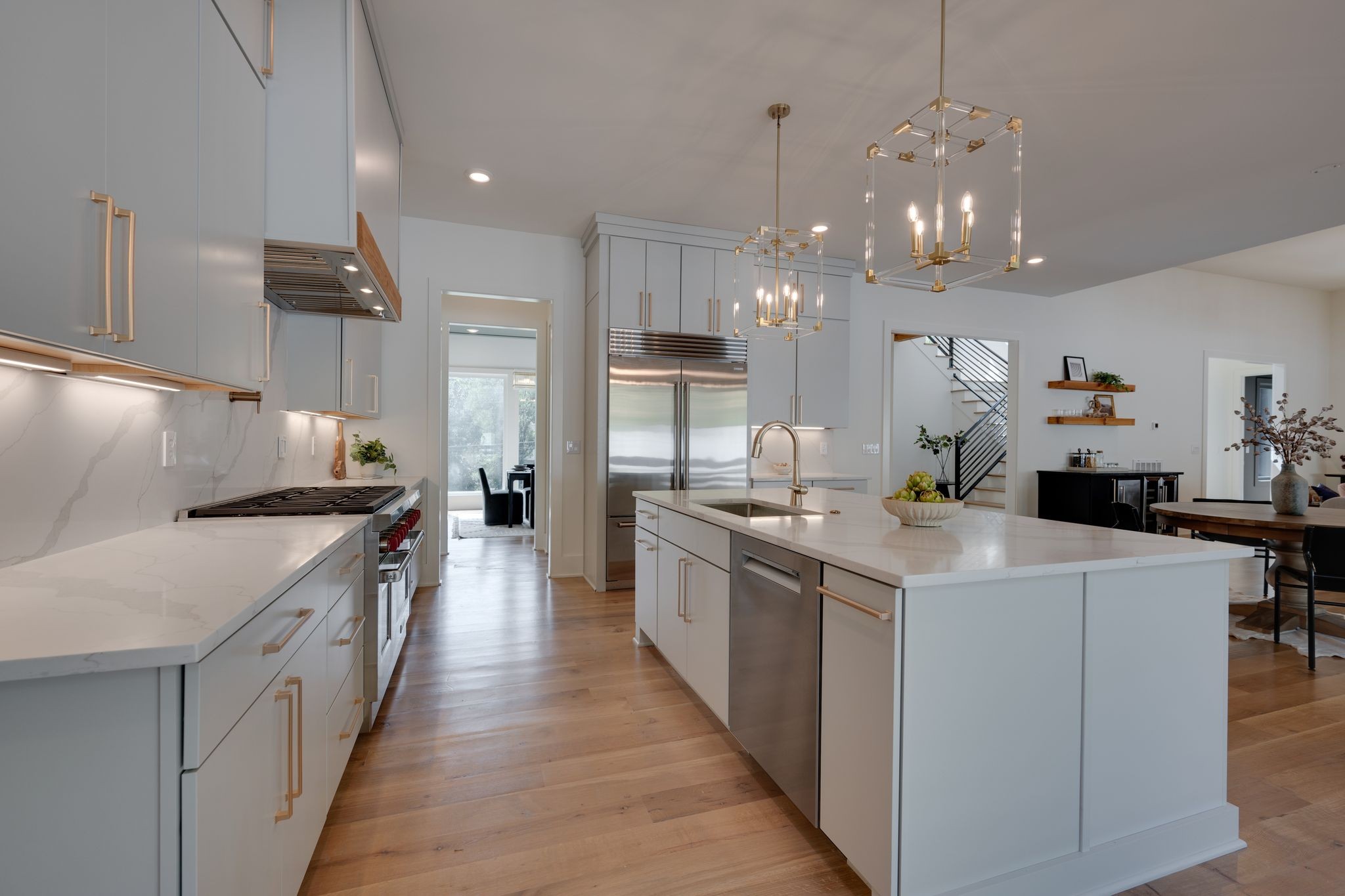 Image 16 of 67 For 2948 Henley Lane