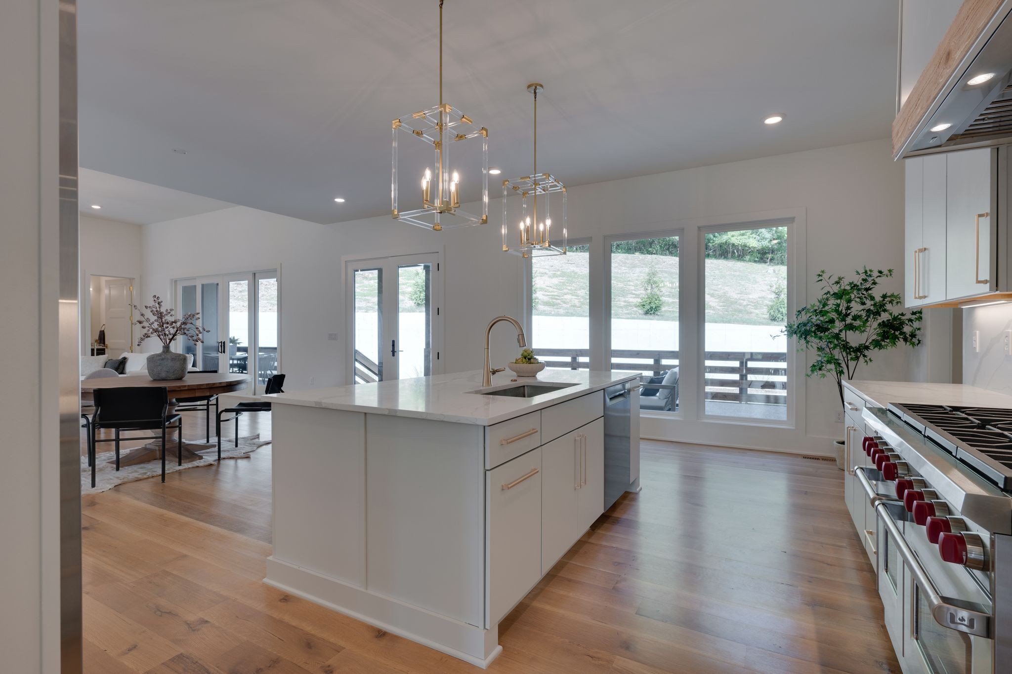Image 17 of 67 For 2948 Henley Lane