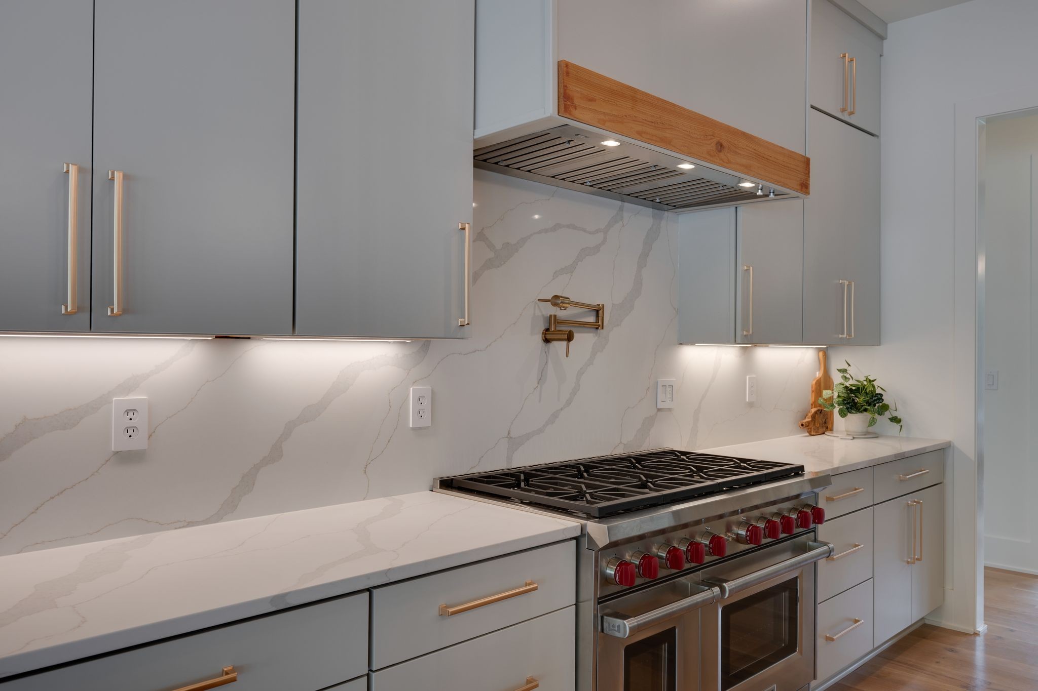Image 18 of 67 For 2948 Henley Lane