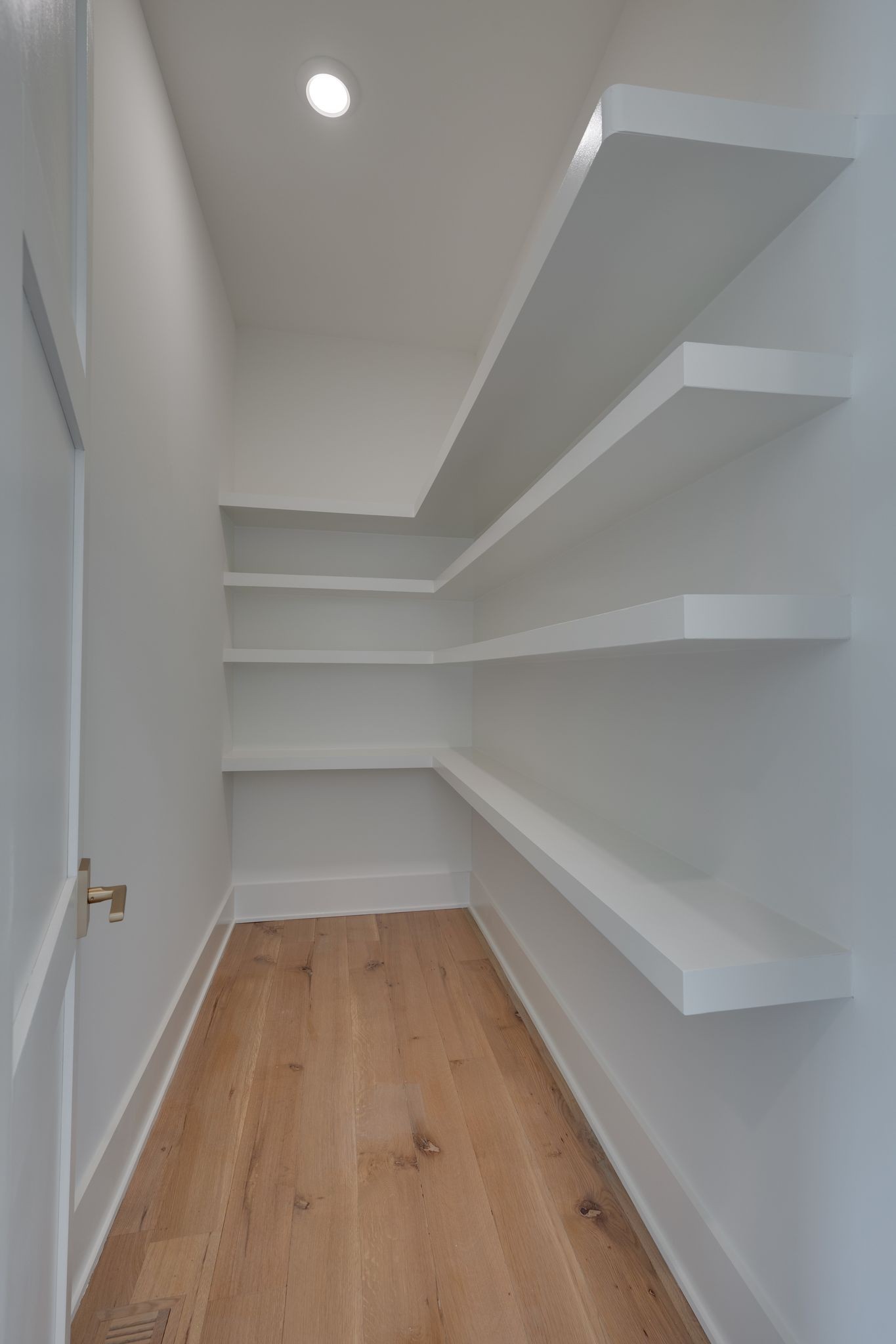 Image 21 of 67 For 2948 Henley Lane