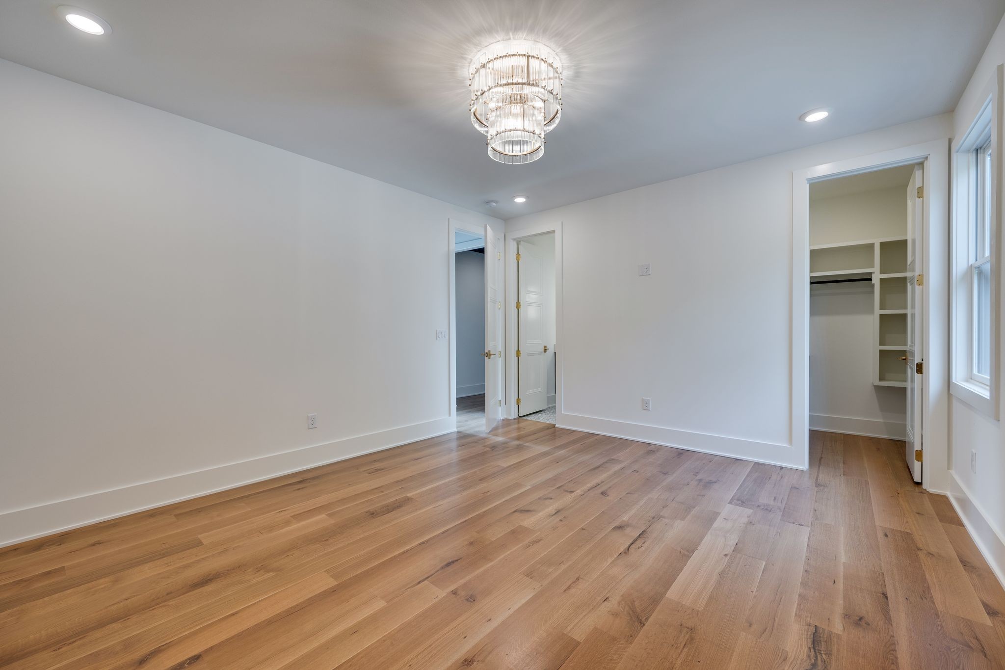 Image 51 of 67 For 2948 Henley Lane