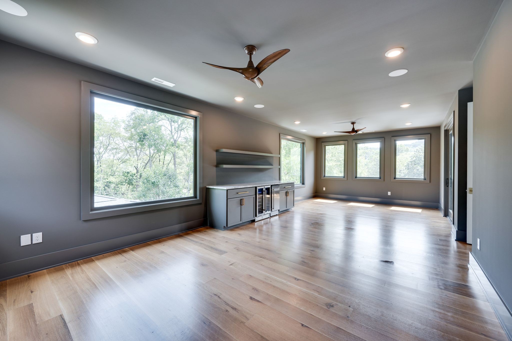 Image 54 of 67 For 2948 Henley Lane
