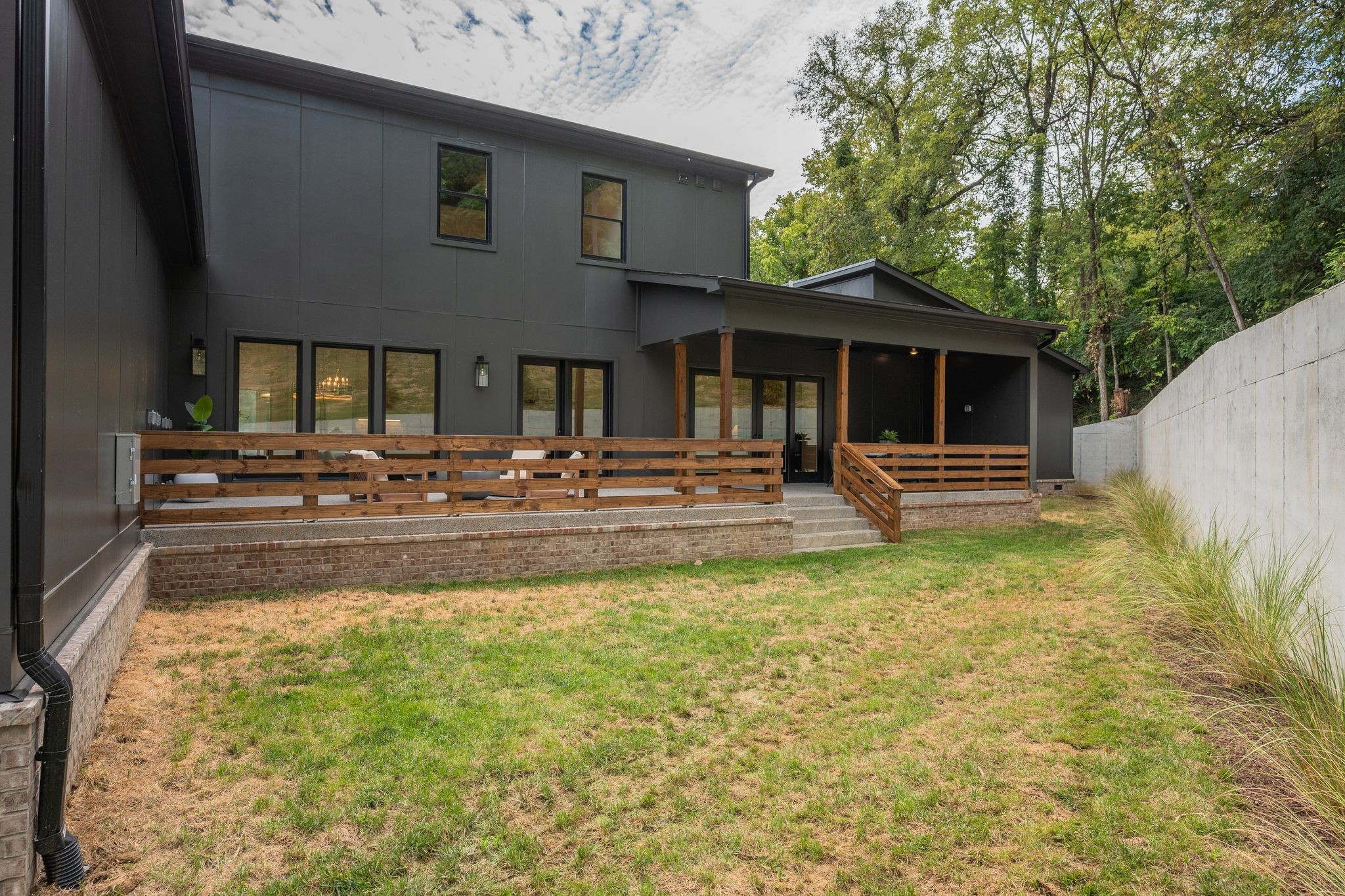 Image 64 of 67 For 2948 Henley Lane