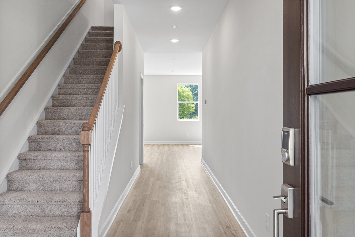 Image 8 of 72 For 20861 81st Loop